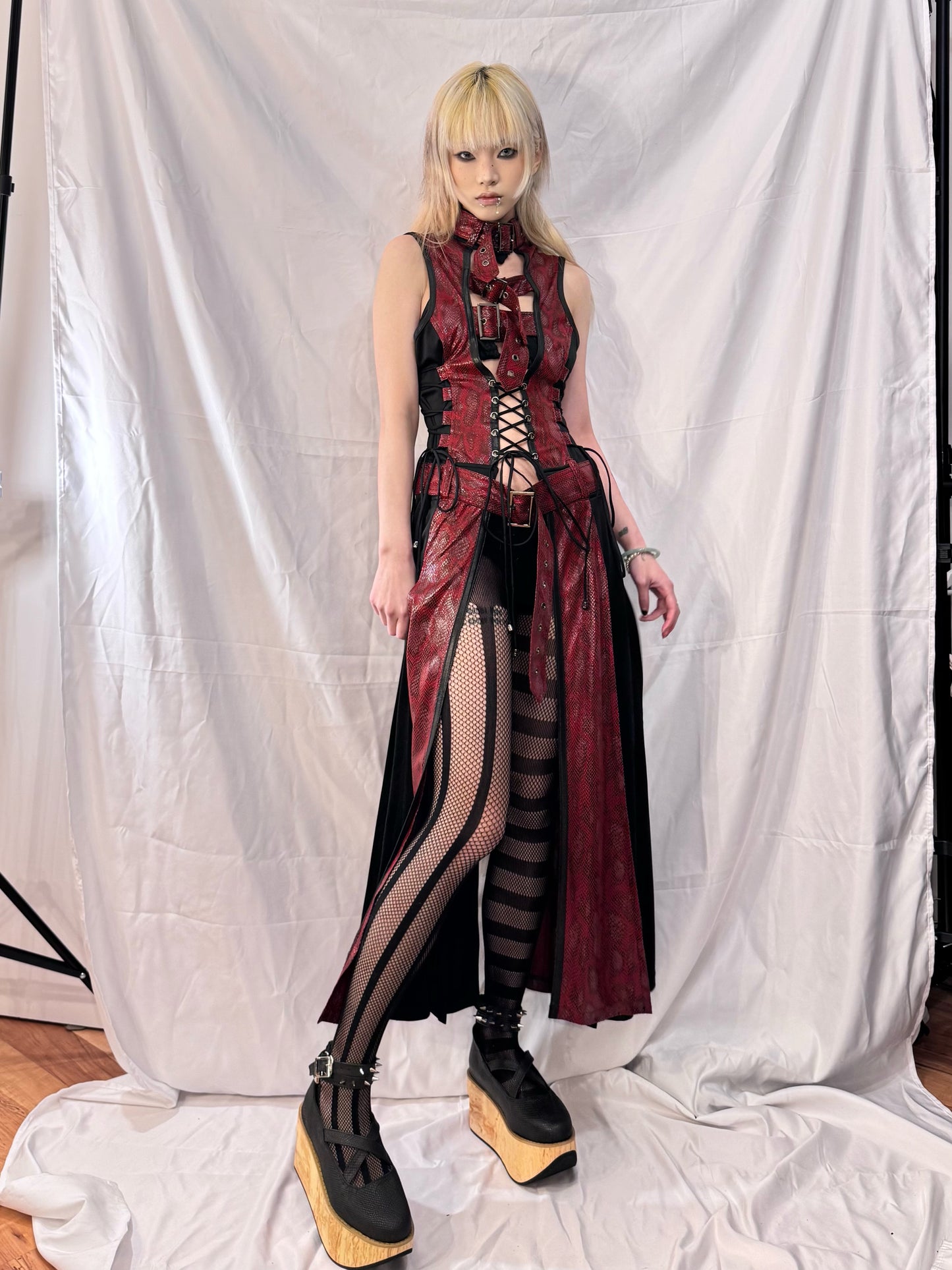 Qutie Frash Sleeveless Lace-Up Dress