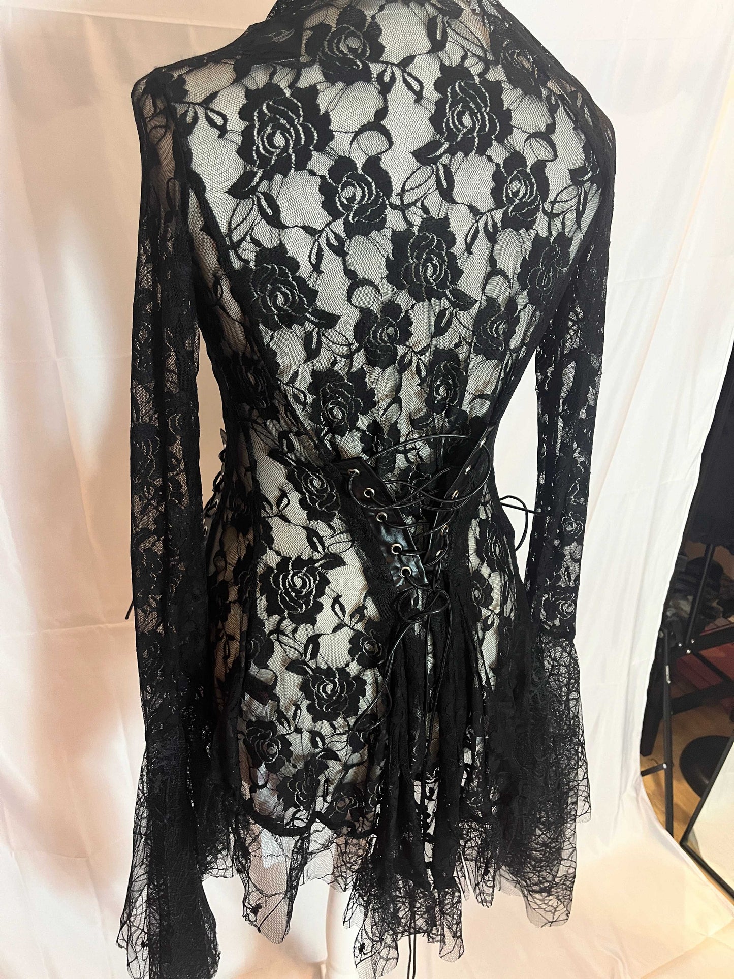 Algonquins Lace Mesh Blouse