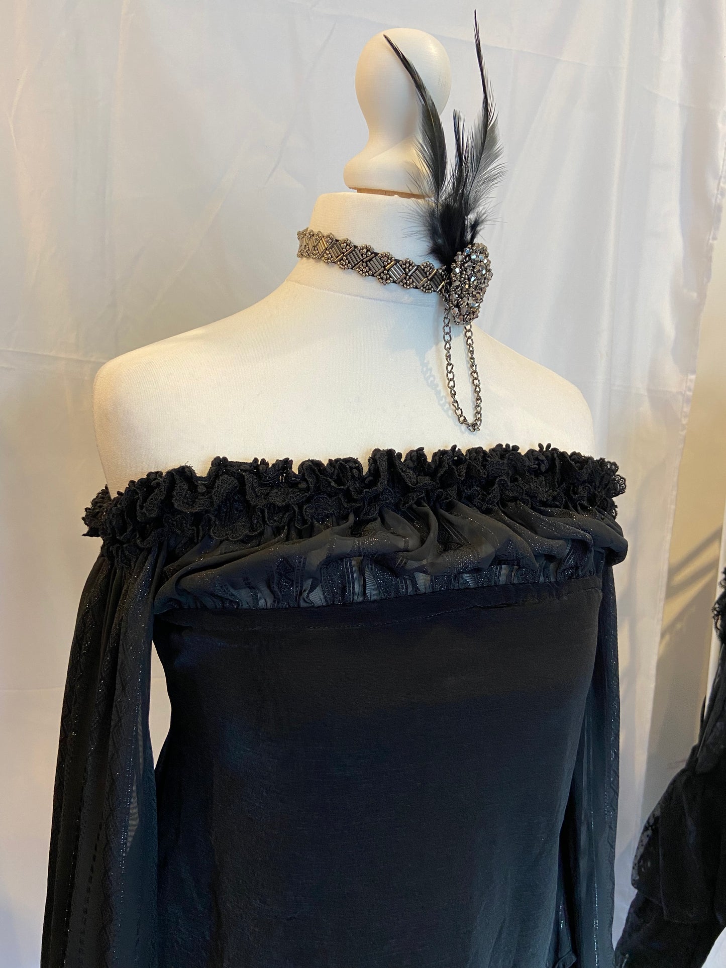 alice auaa Off-The-Shoulder Lace Mesh Top