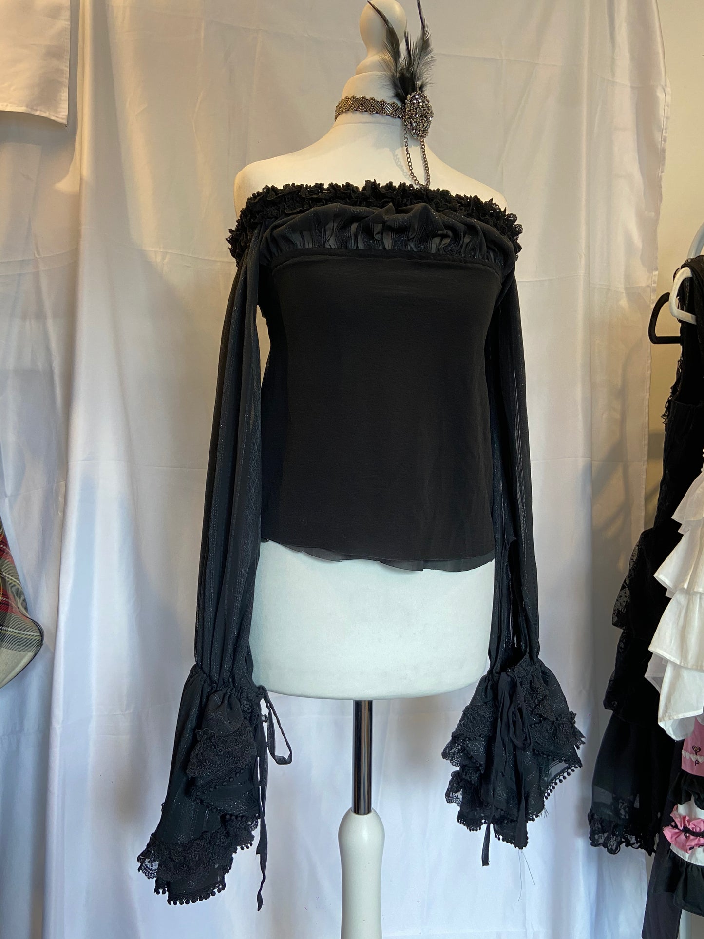 alice auaa Off-The-Shoulder Lace Mesh Top