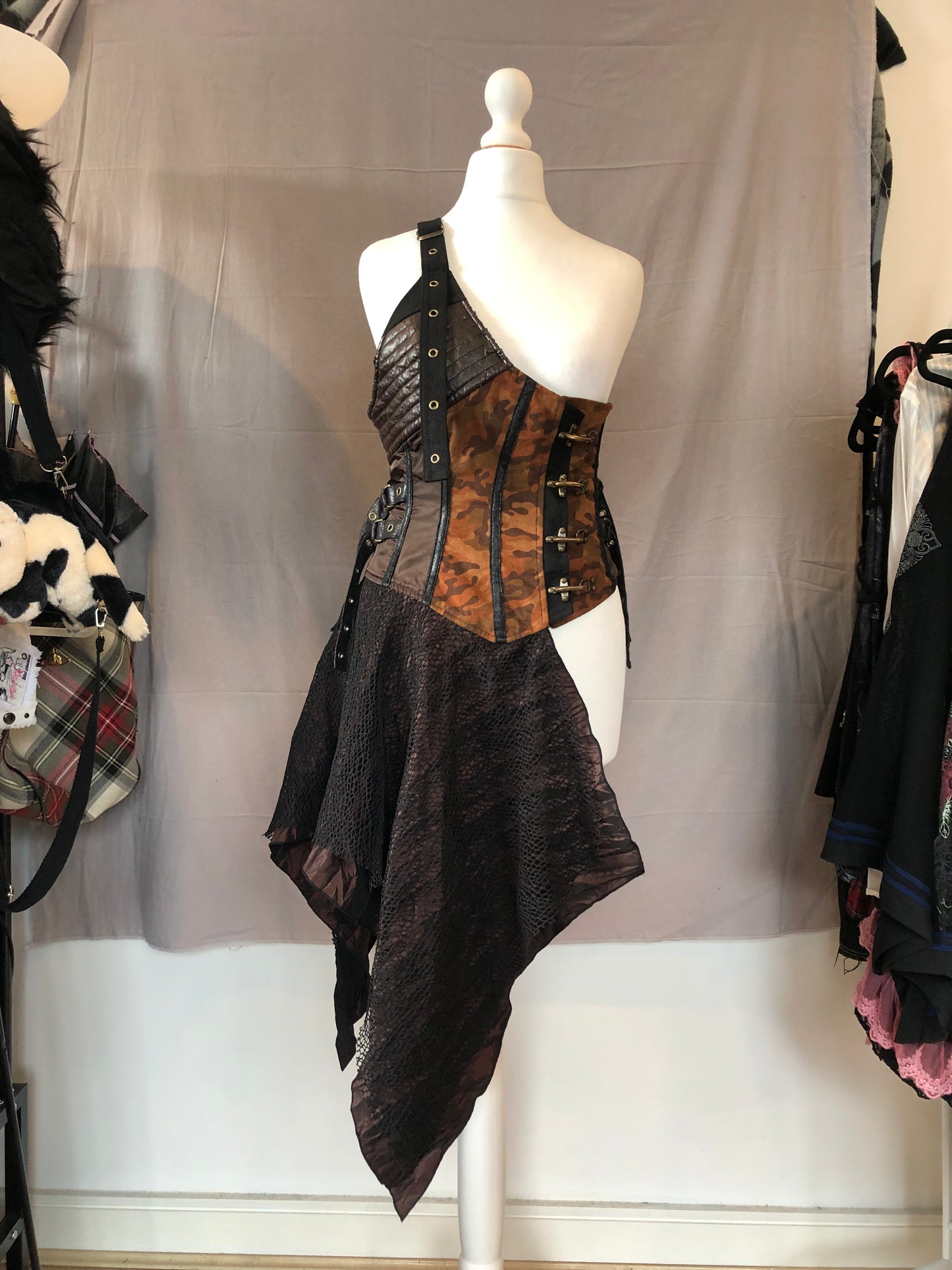 Qutie Frash Corset with Irregular Skirt