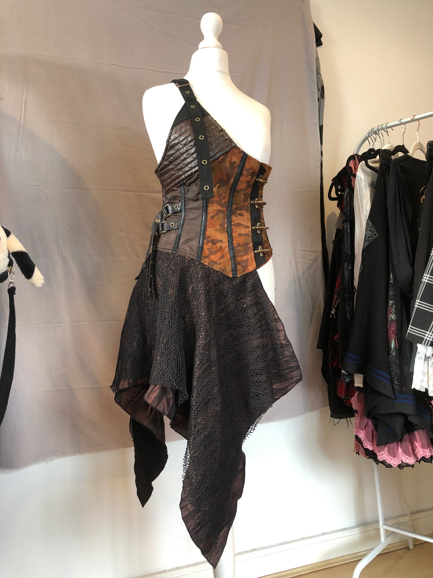 Qutie Frash Corset with Irregular Skirt