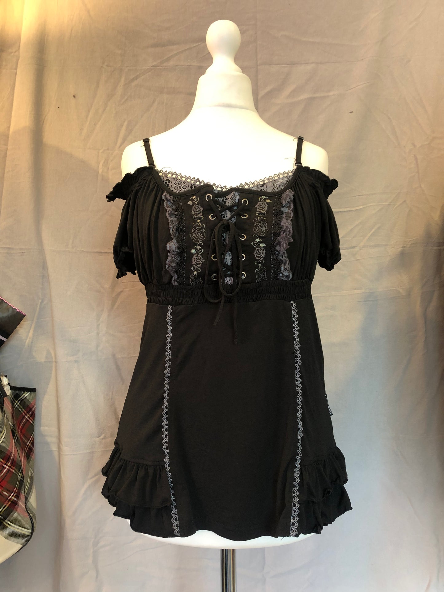 OZZ ON Off-The-Shoulder Lace Up Top