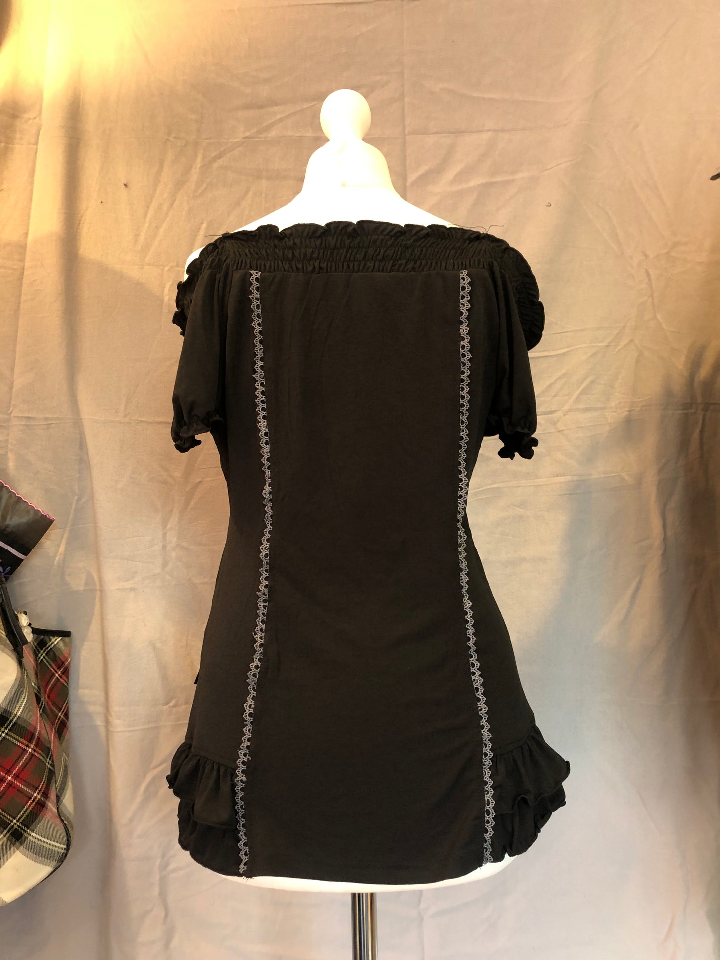 OZZ ON Off-The-Shoulder Lace Up Top