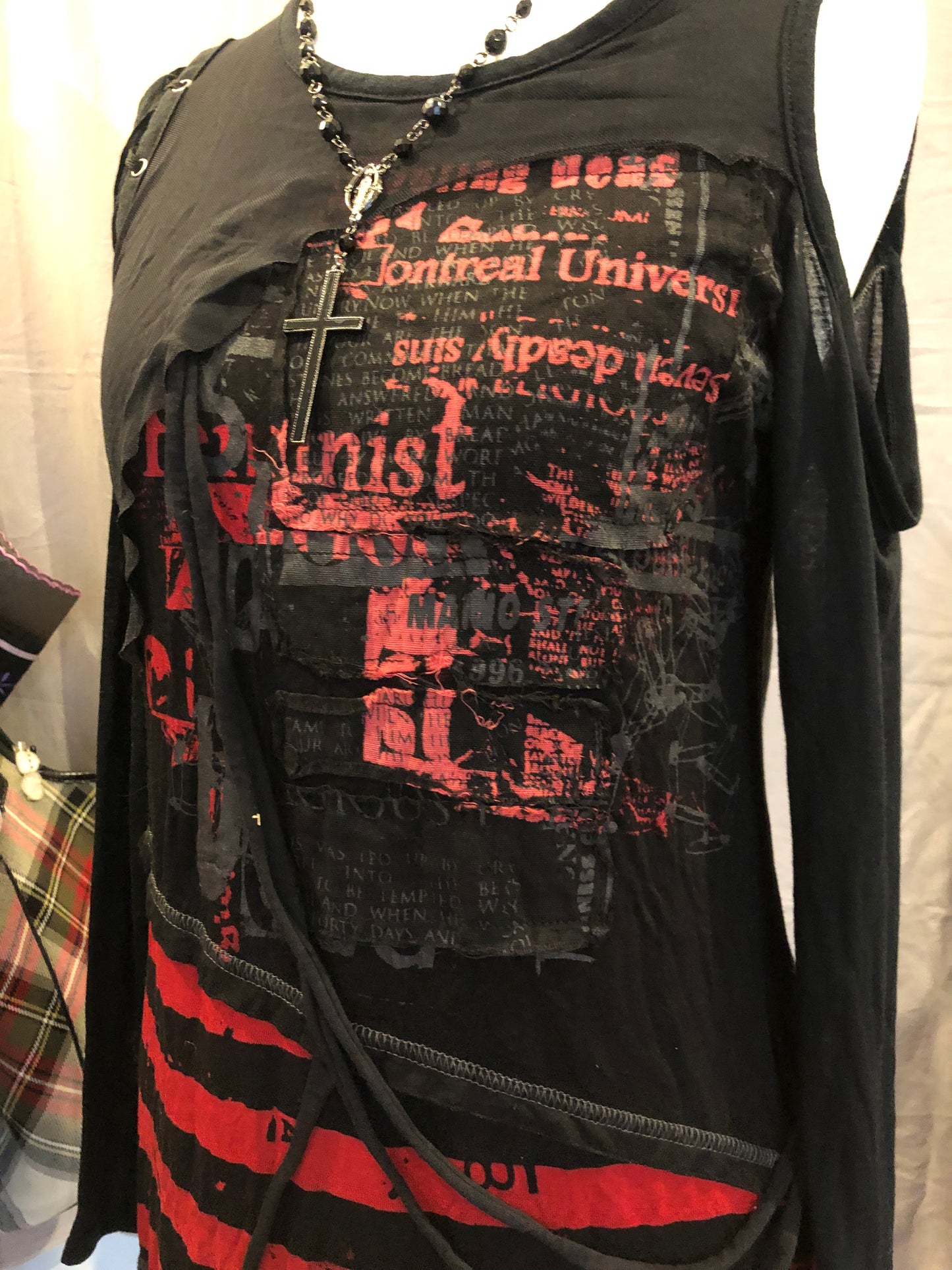 h.Anarchy Destructive Long-Sleeves Top