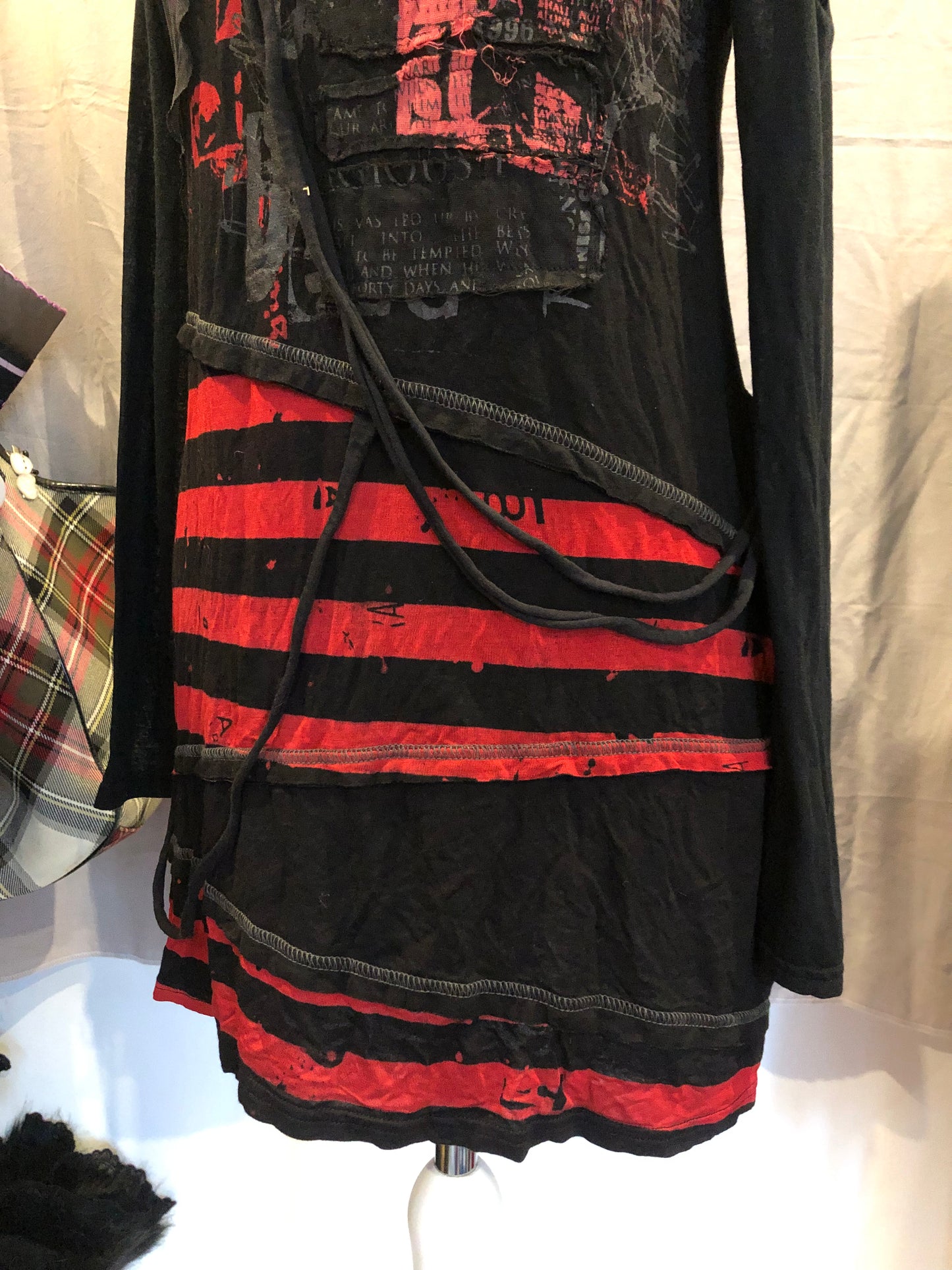 h.Anarchy Destructive Long-Sleeves Top