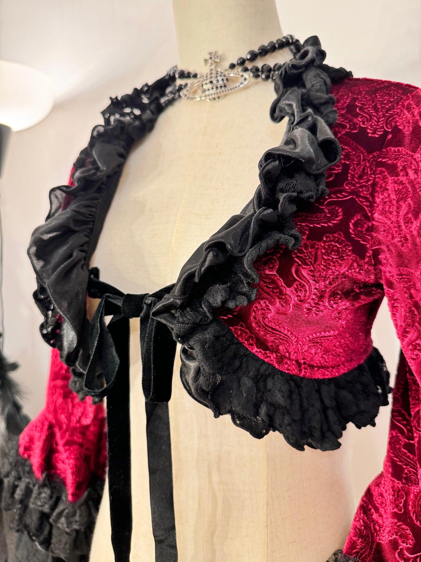 h.Naoto Blood Hime-Sleeves Velvet Blouse