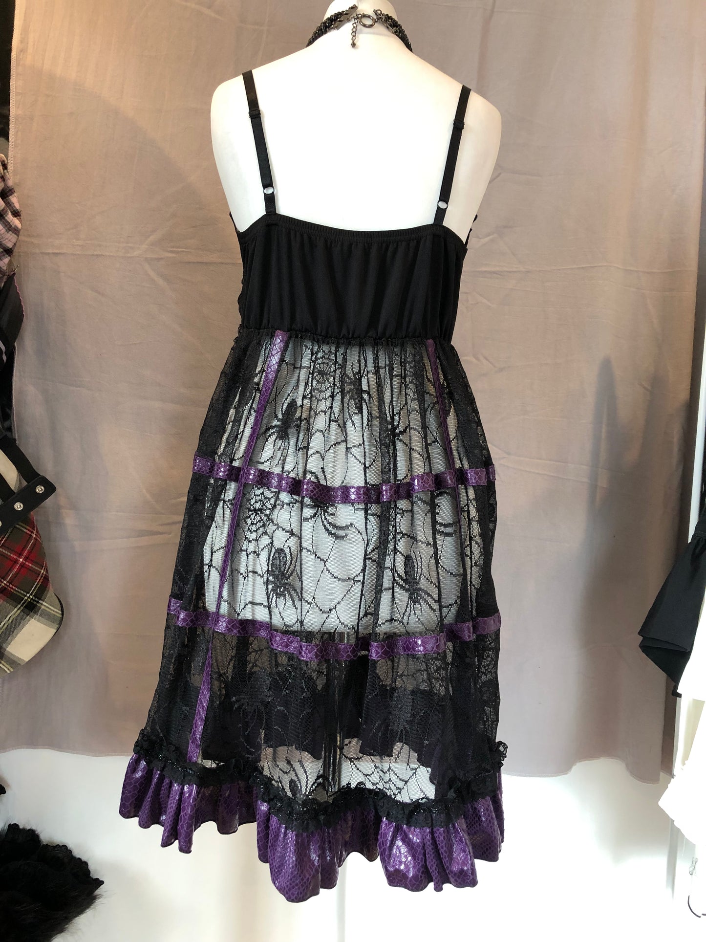 Qutie Frash Spider Mesh Lace Tank Top Dress