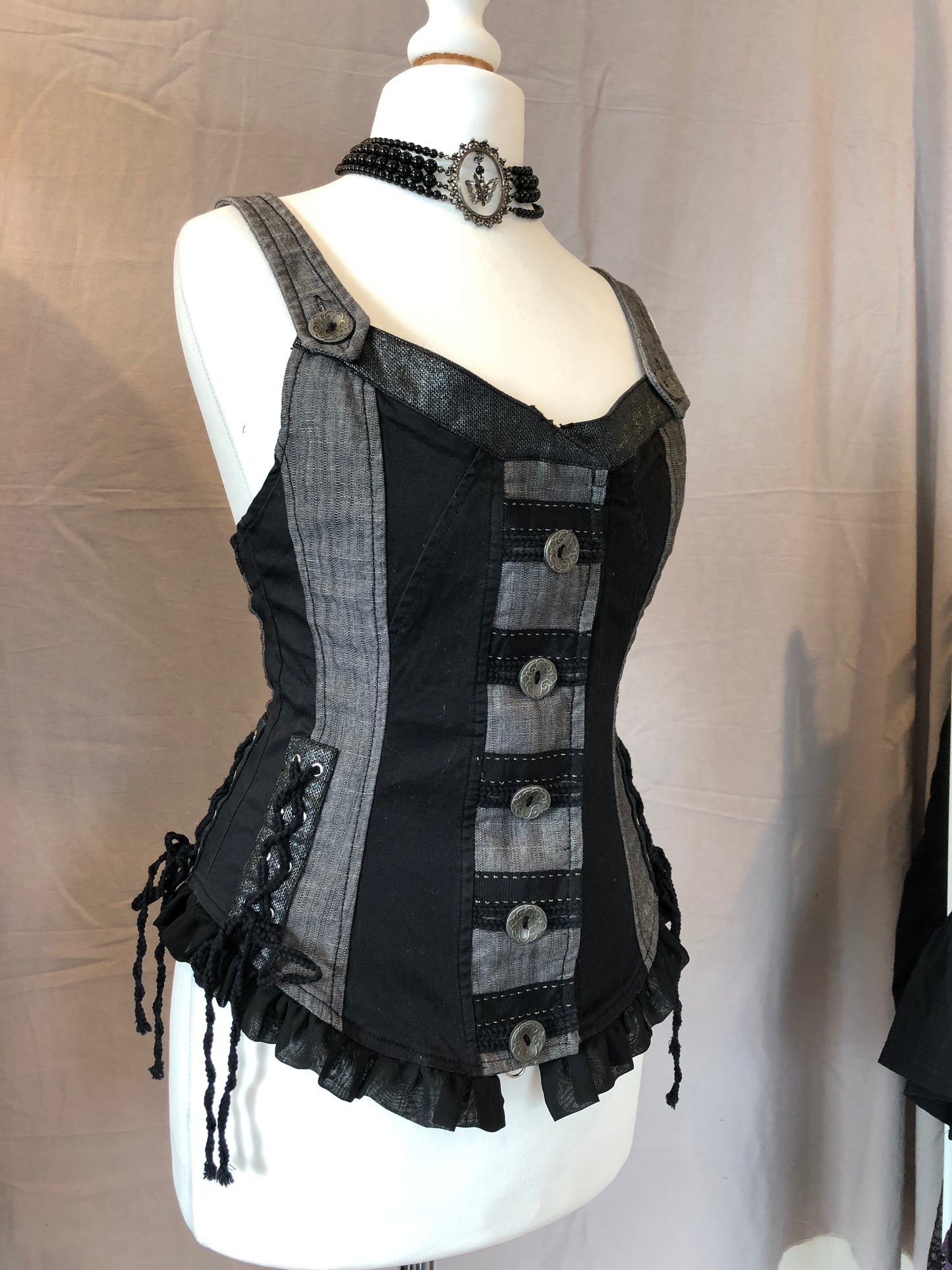 OZZ ON Button-Up Tank Top