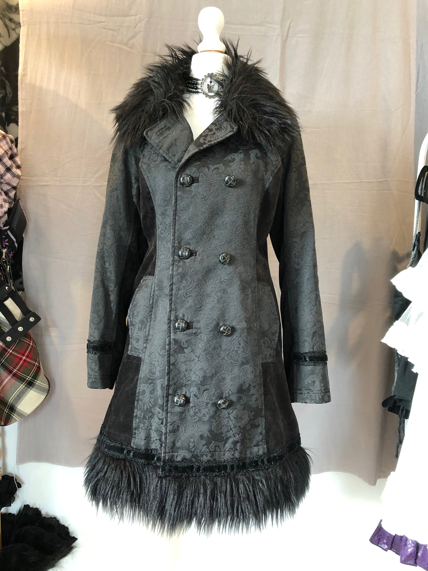 Algonquins Double-breasted Fur Collar Coat
