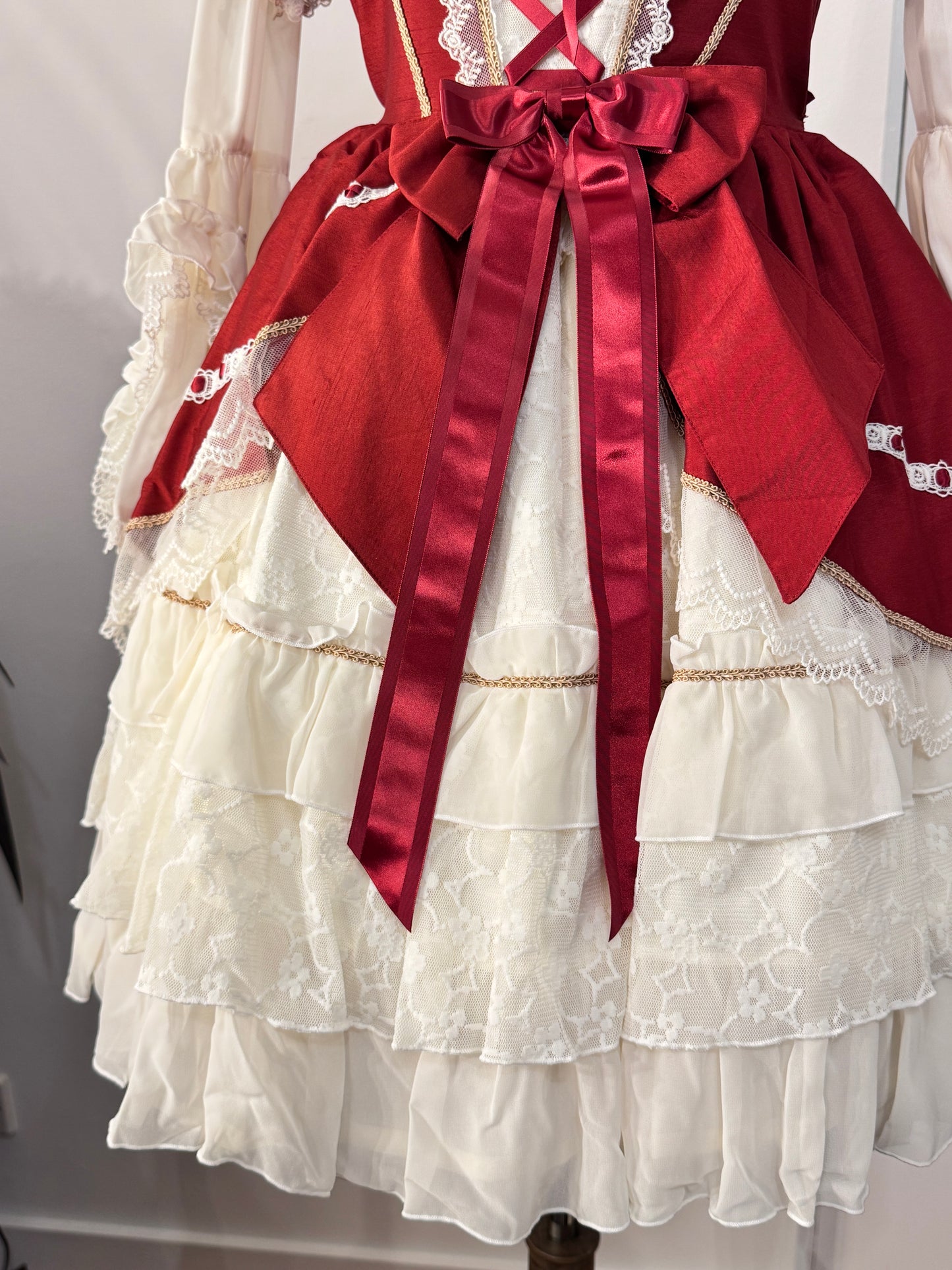 Baby the Stars Shine Bright Hime-Sleeves Red OP