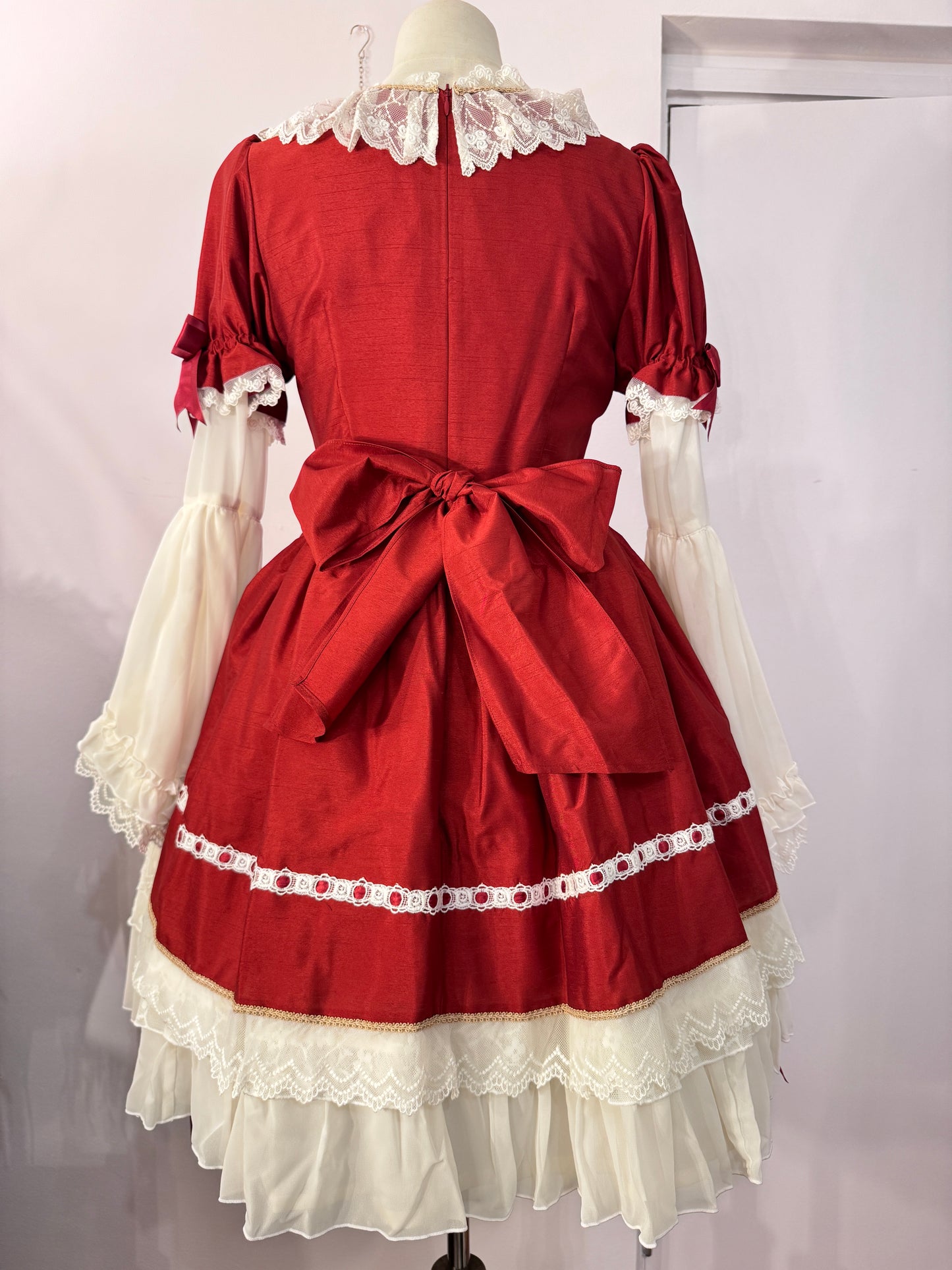 Baby the Stars Shine Bright Hime-Sleeves Red OP