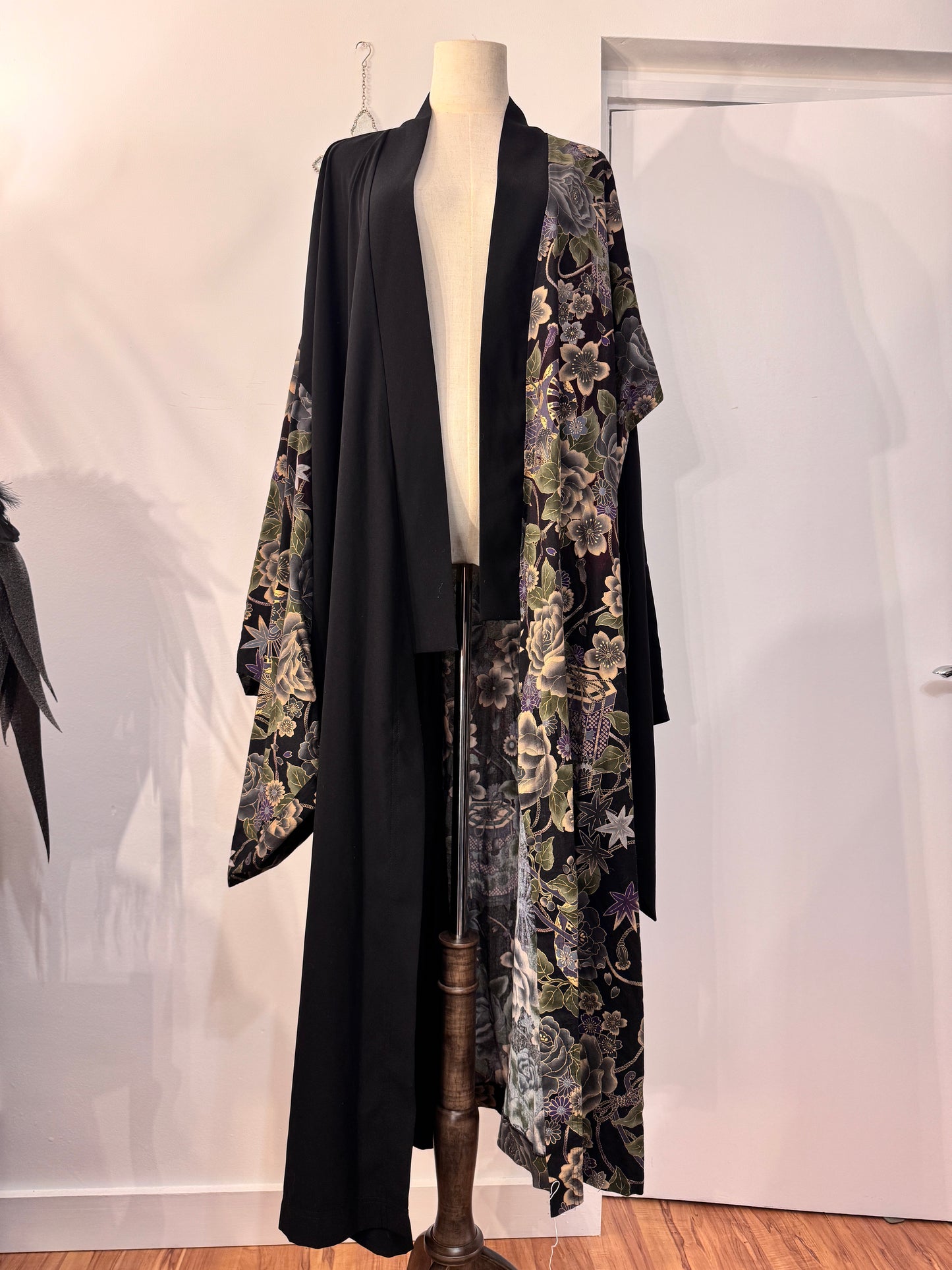 Deorart Floral Print Kimono