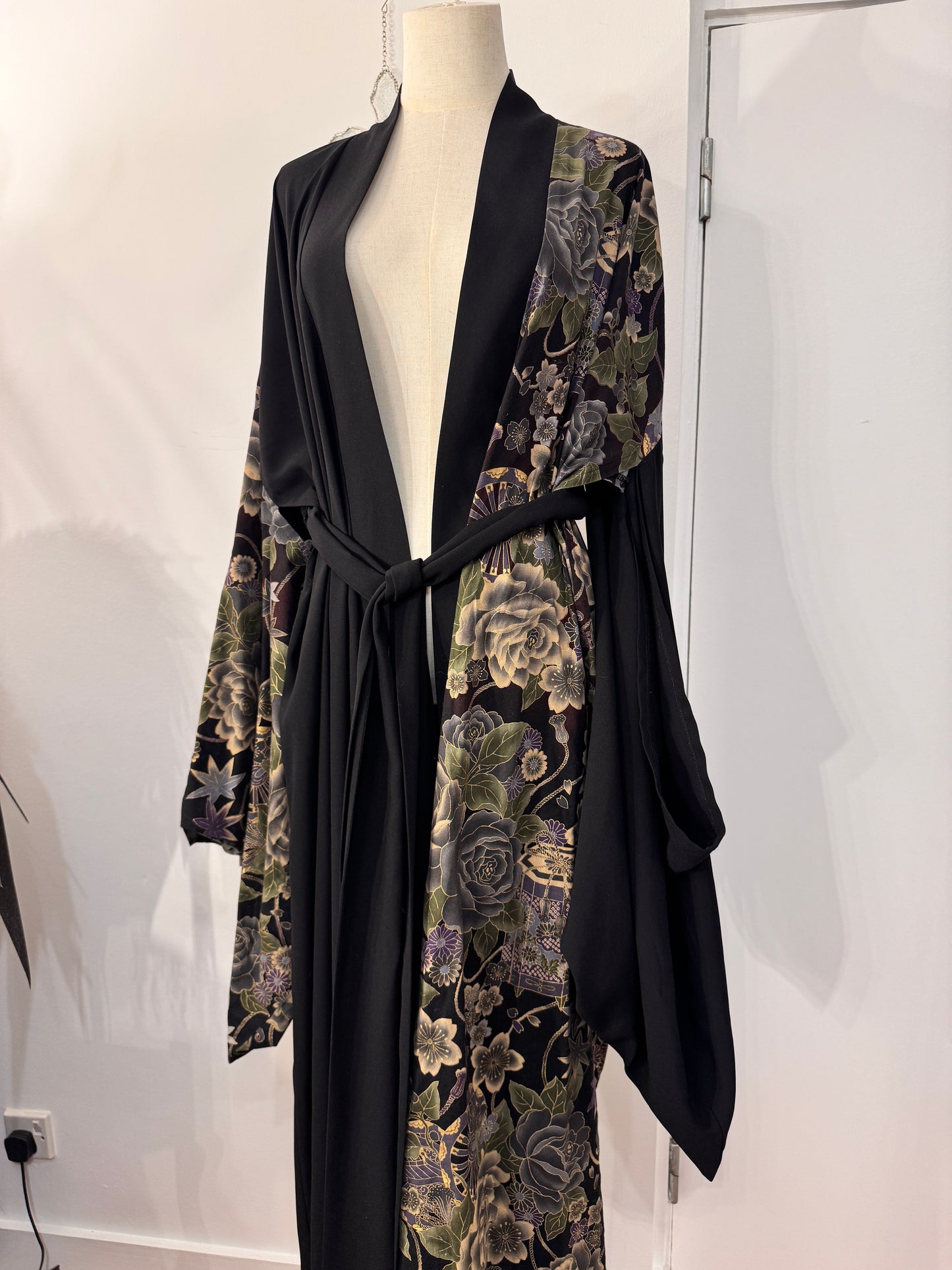 Deorart Floral Print Kimono