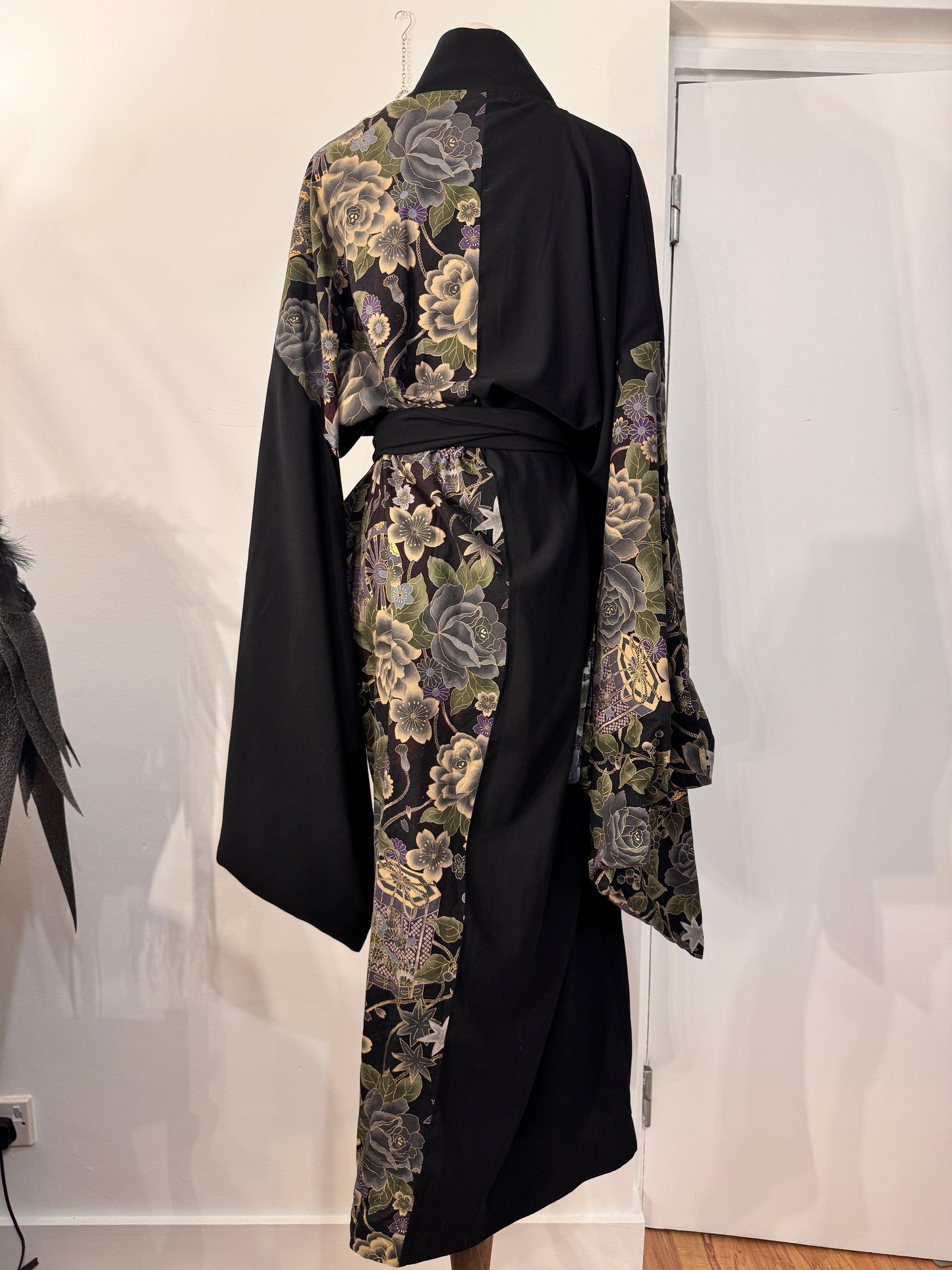 Deorart Floral Print Kimono