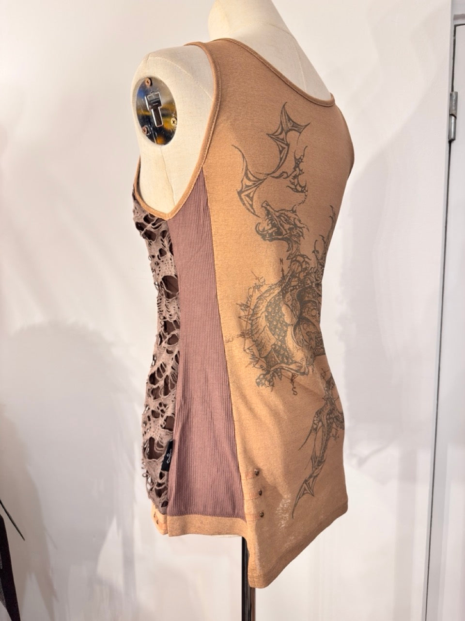 OZZ ON Destructive Dragon Print Tank Top