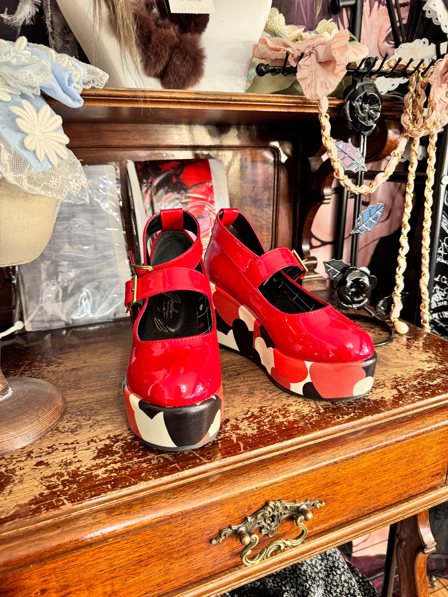 Yosuke Heart Print Platform Shoes