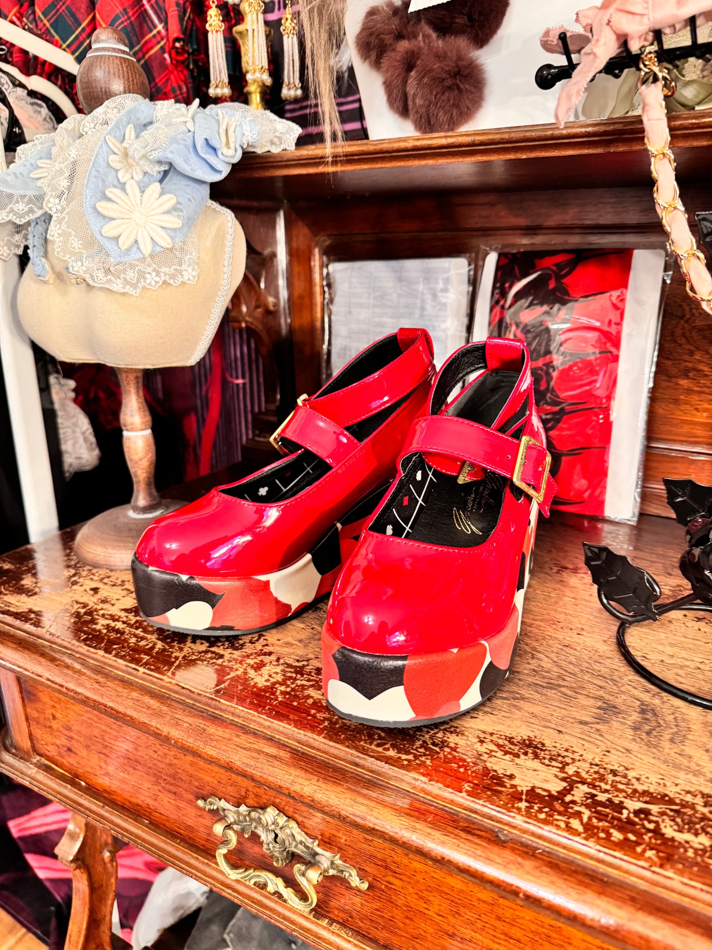 Yosuke Heart Print Platform Shoes