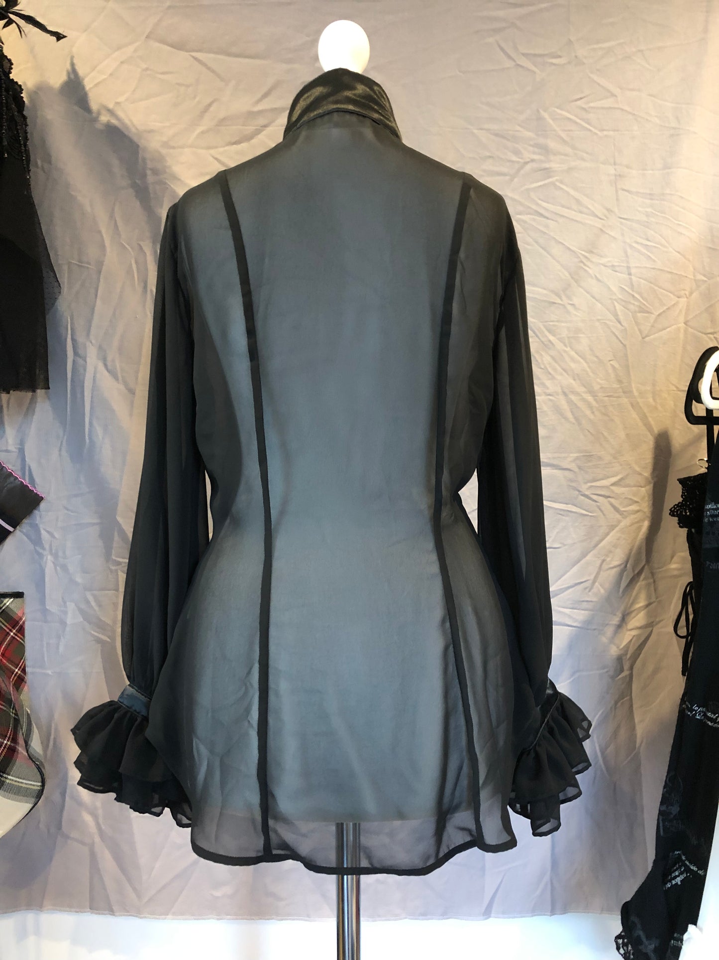 Na+H See-Through Button Up