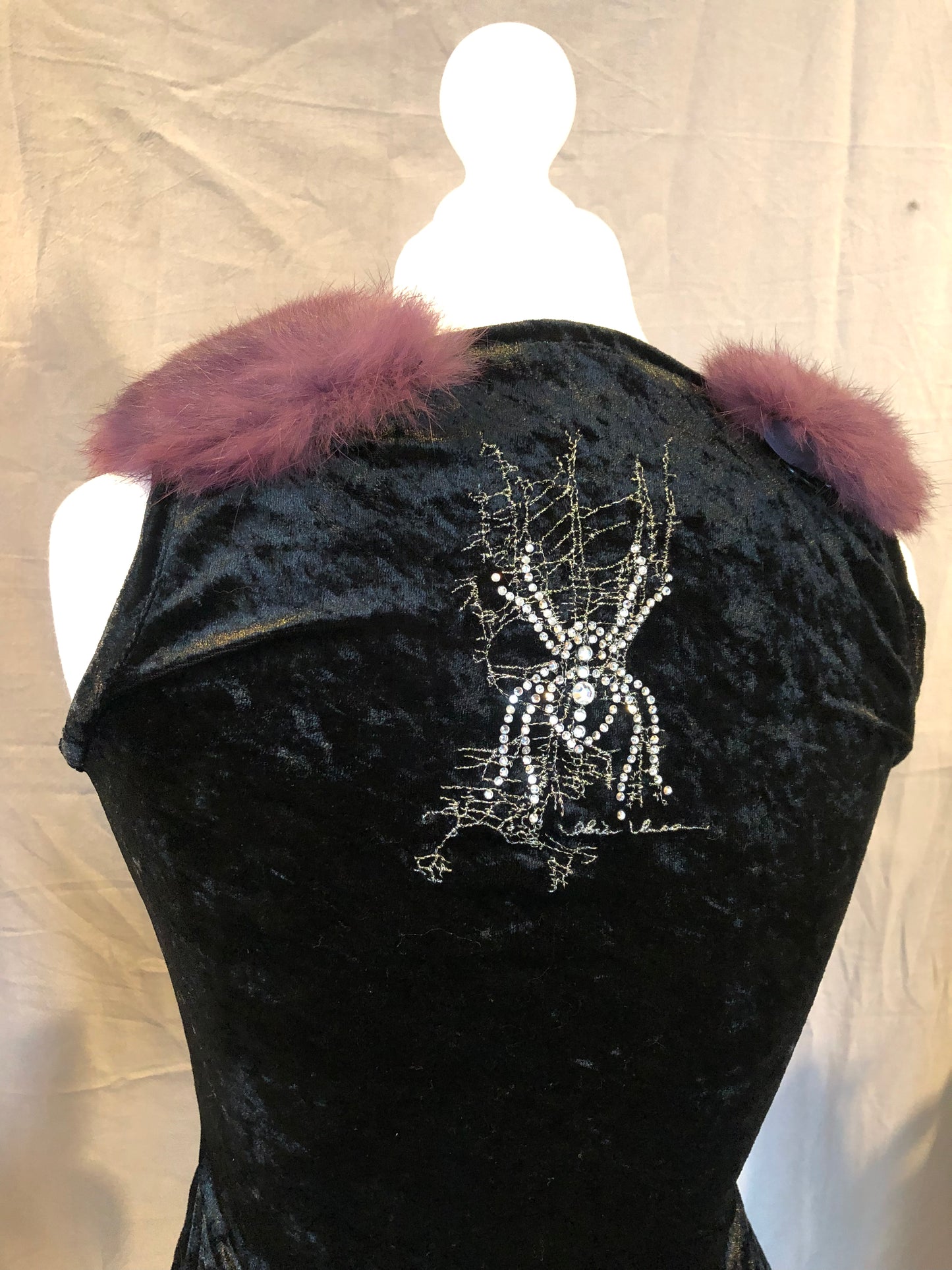 alice auaa Fur Collar Rhinestone Velvet Tank Top