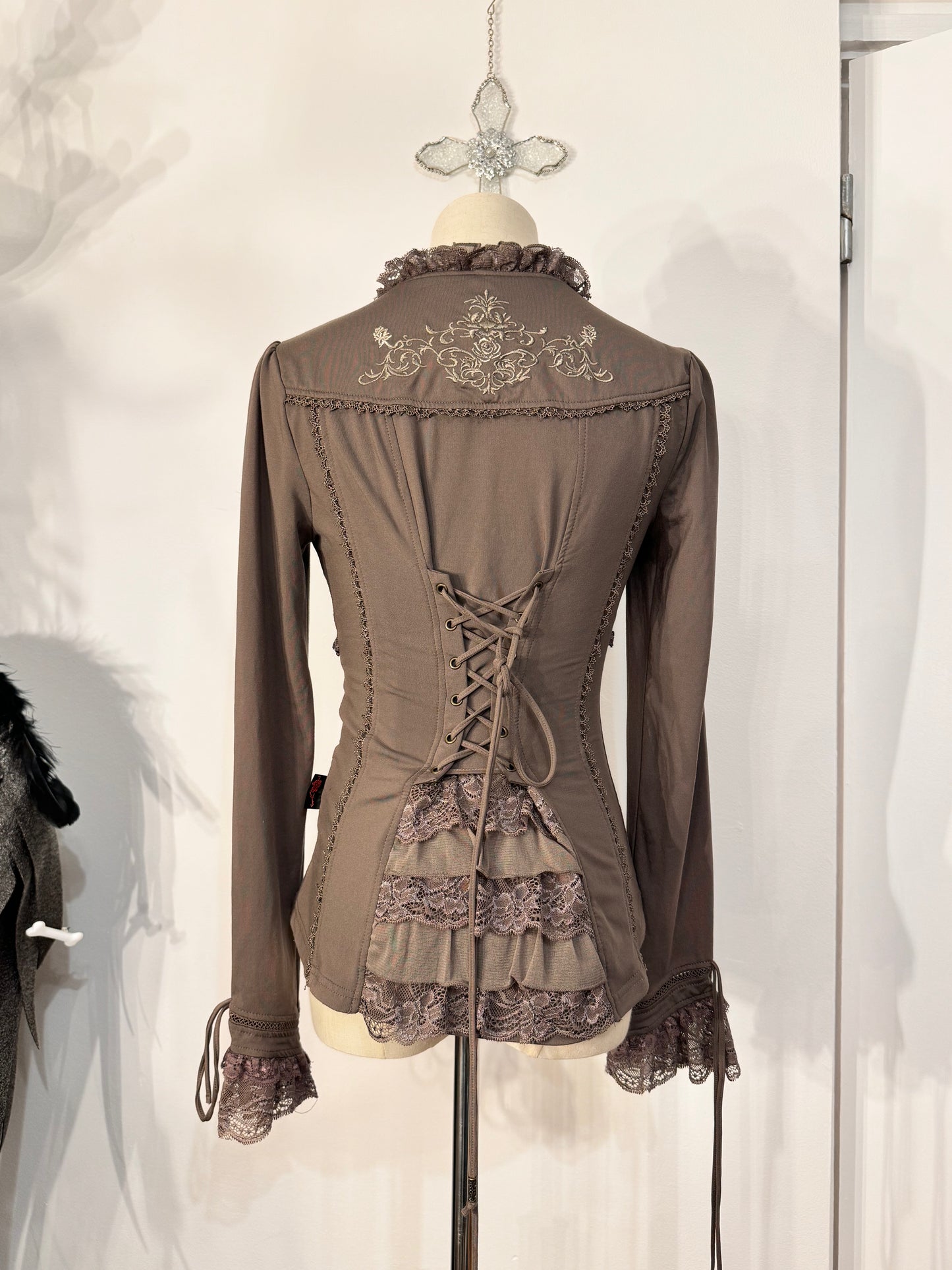 OZZ ON Lace-Up Long-Sleeves Top