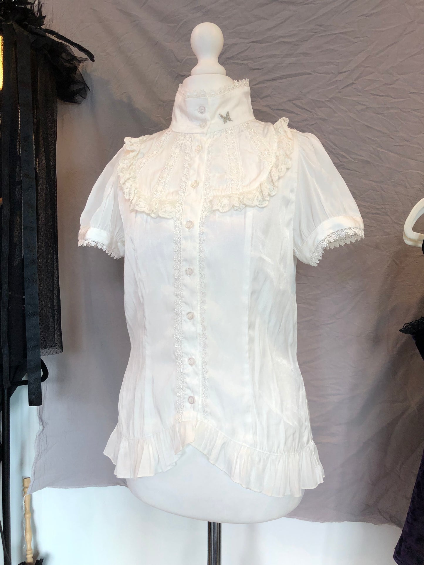 Sheglit Ruffle Short-Sleeves Button Up