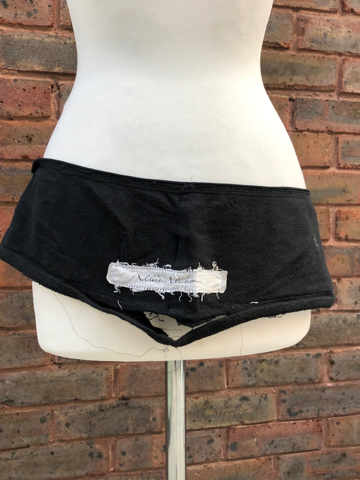 alice auaa Blackless Tank Top