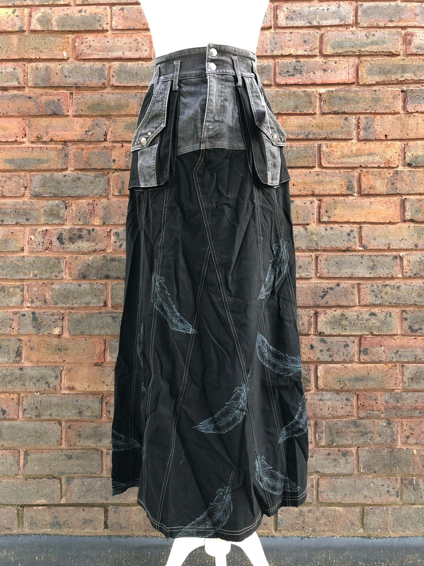 OZZ ON Feather Print Denim Maxi Skirt