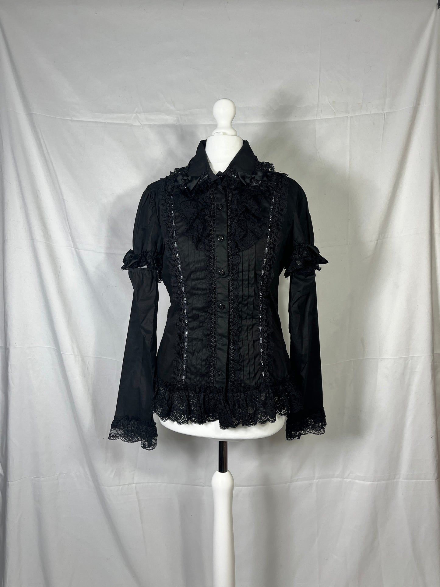 h.Naoto Frill Lace Shirt with Detachable Sleeves