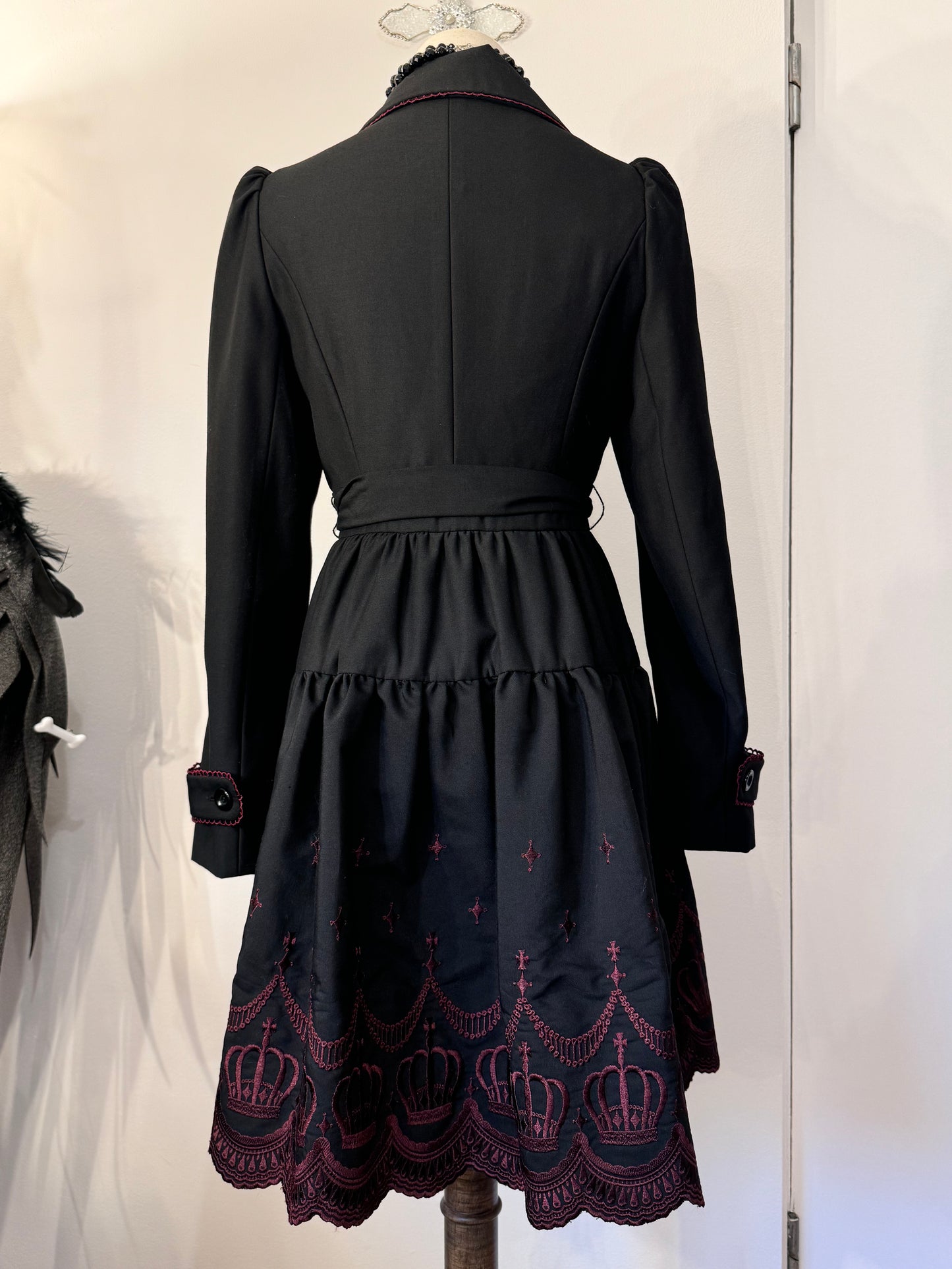 Black Peace Now Crown Embroidery Dress Coat