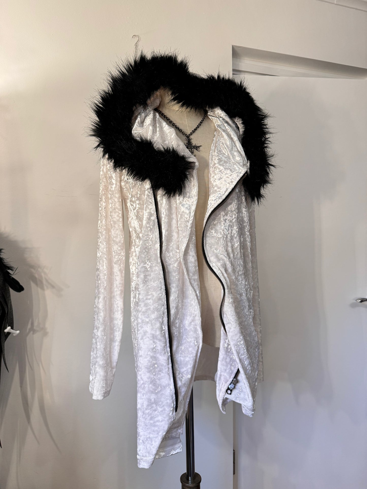 Civarize Fur Hood Zip-Up