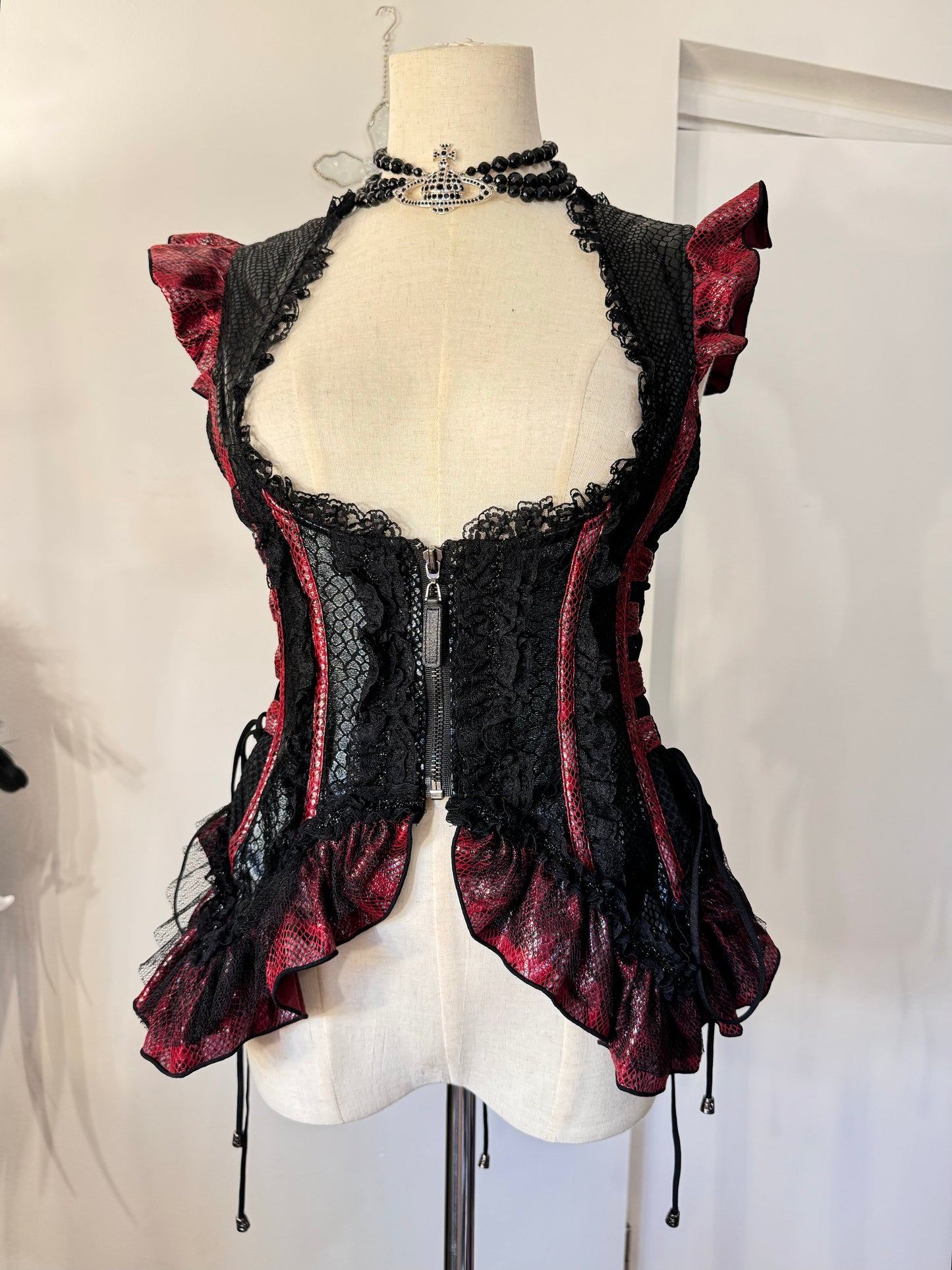 Qutie Frash Ruffle Tank Top Corset