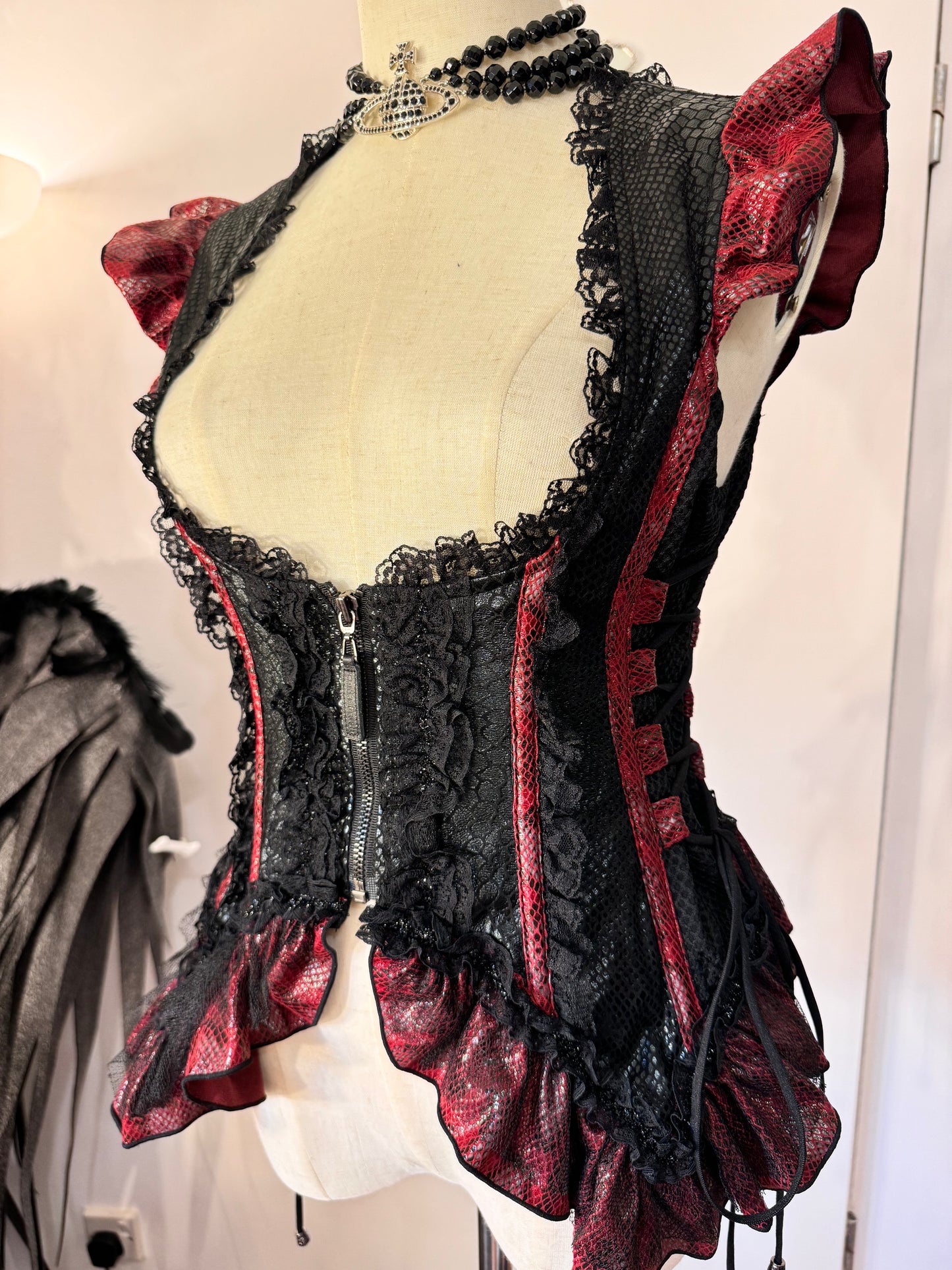 Qutie Frash Ruffle Tank Top Corset