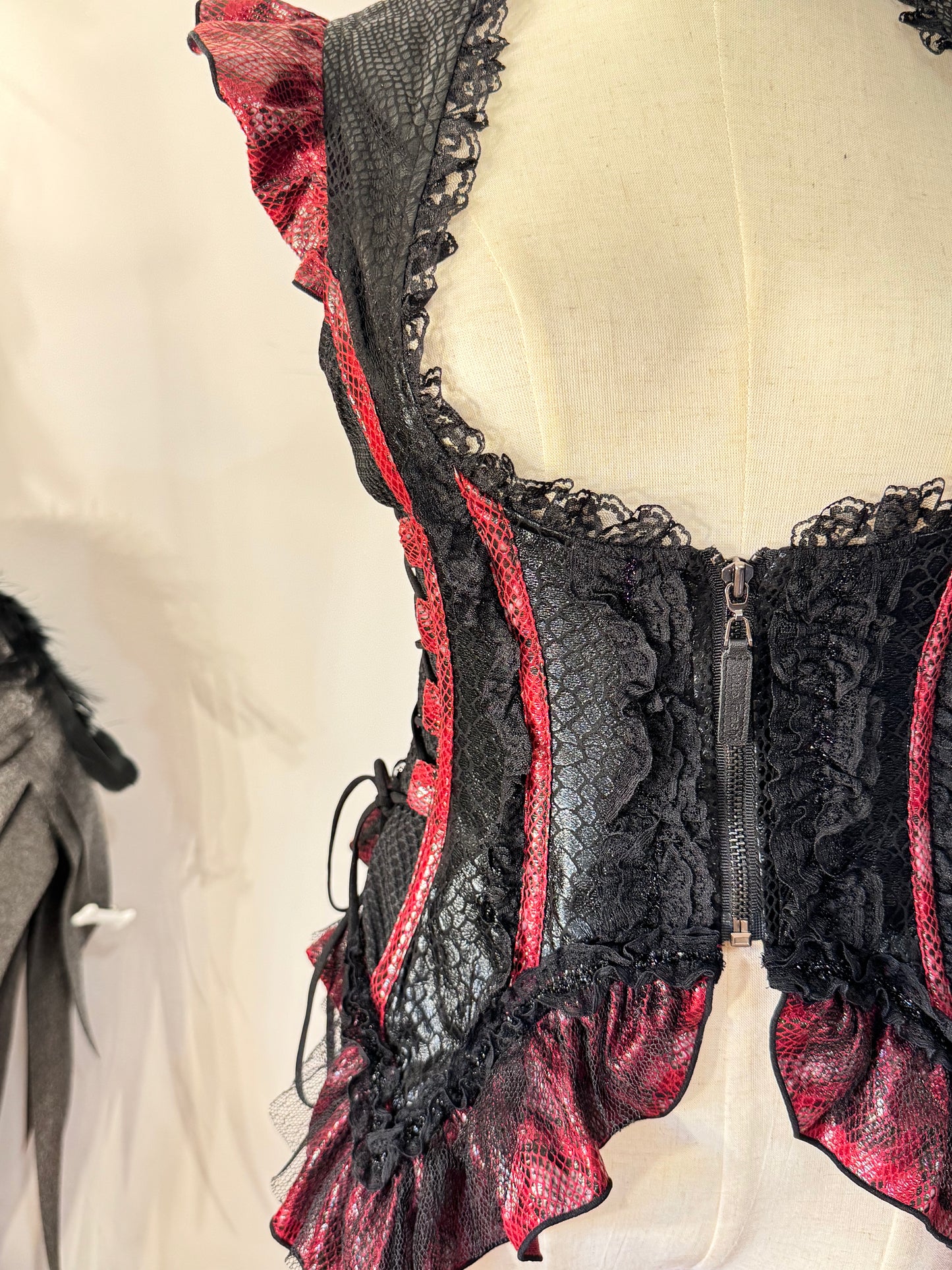 Qutie Frash Ruffle Tank Top Corset