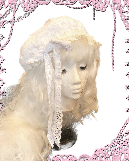 Uf. Lace Bonnet Hat with Detachable Bow