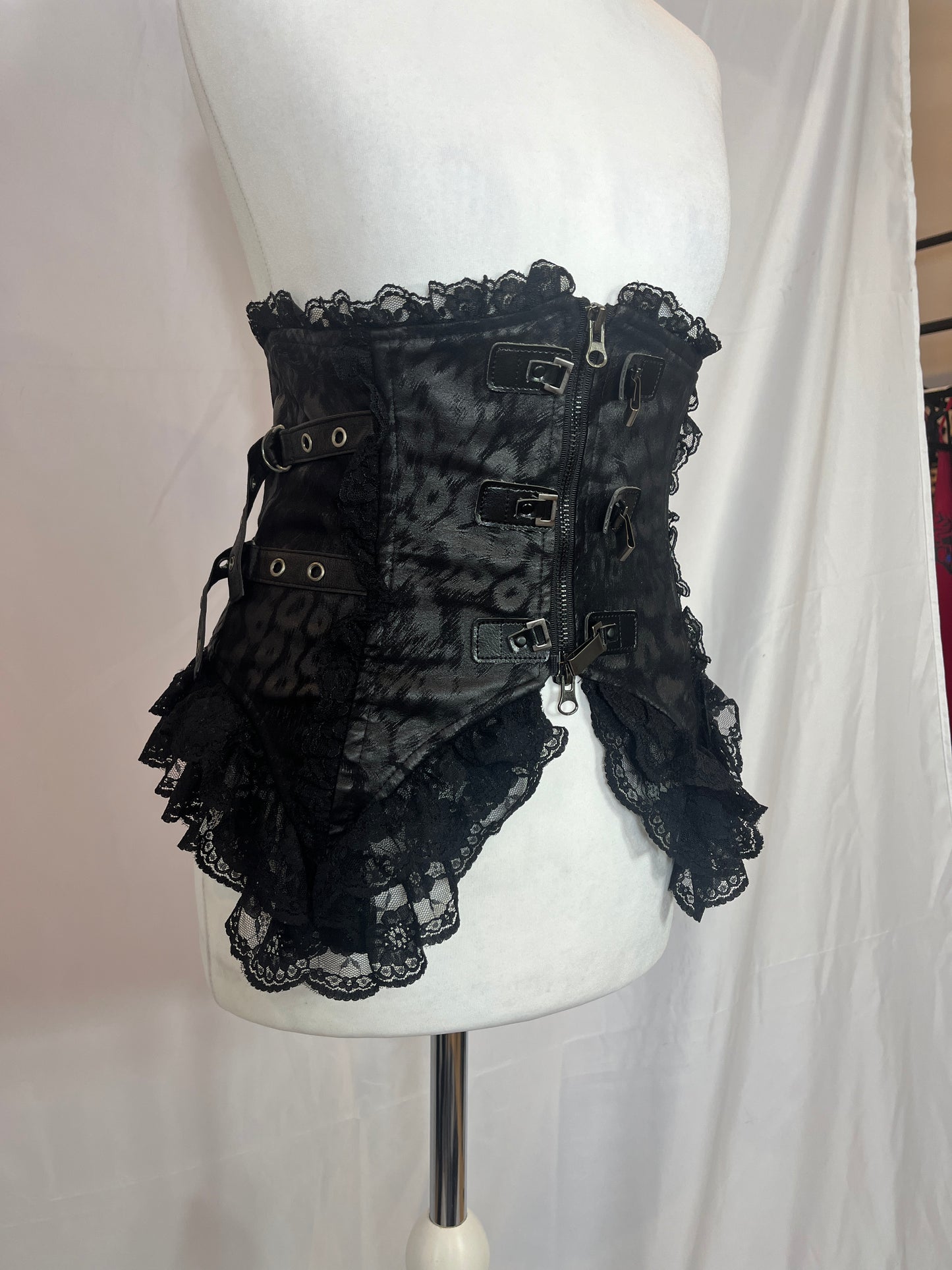 Qutie Frash Lace Corset