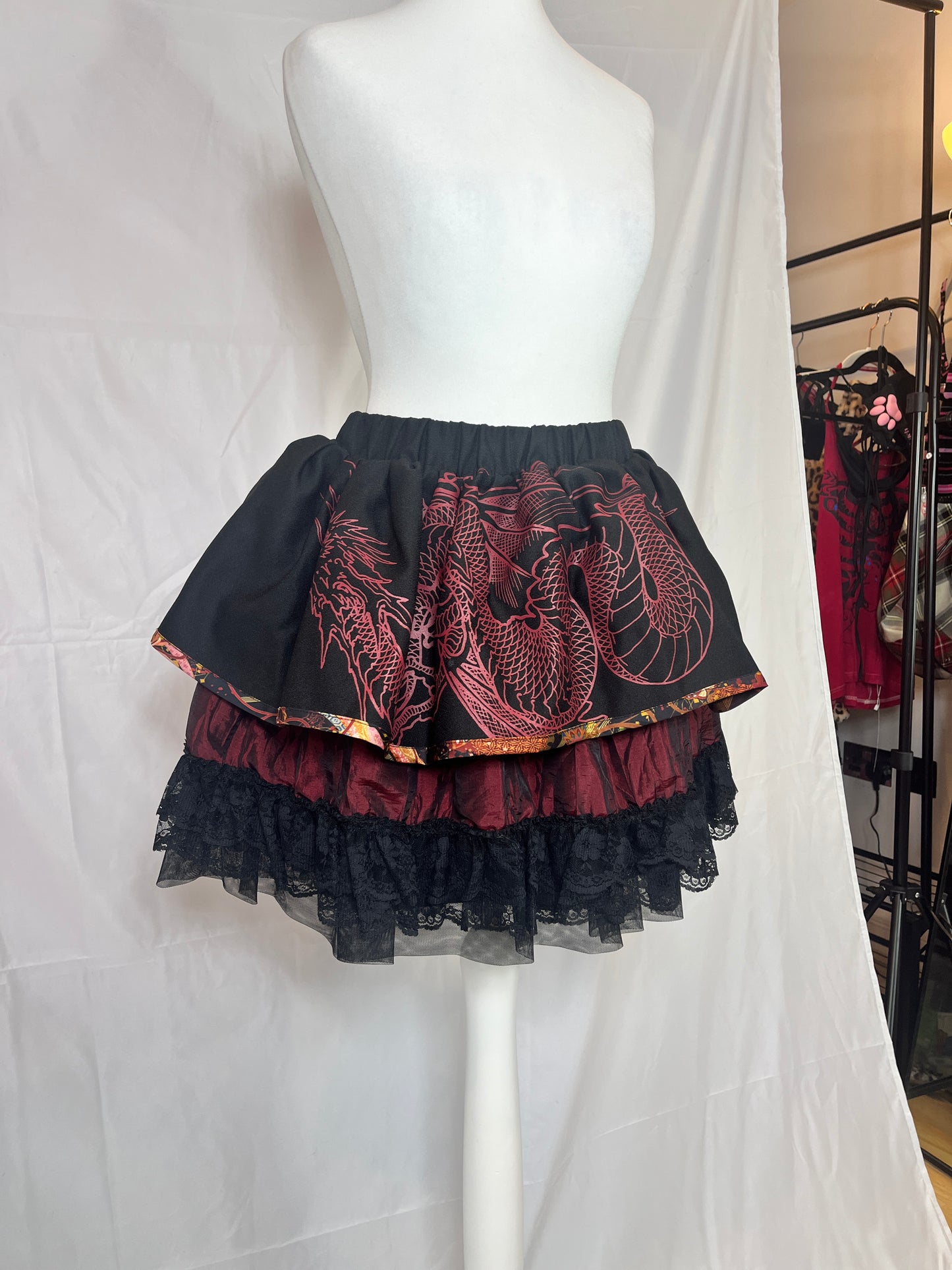 Qutie Frash Dragon Print Multi-Layers Skirt
