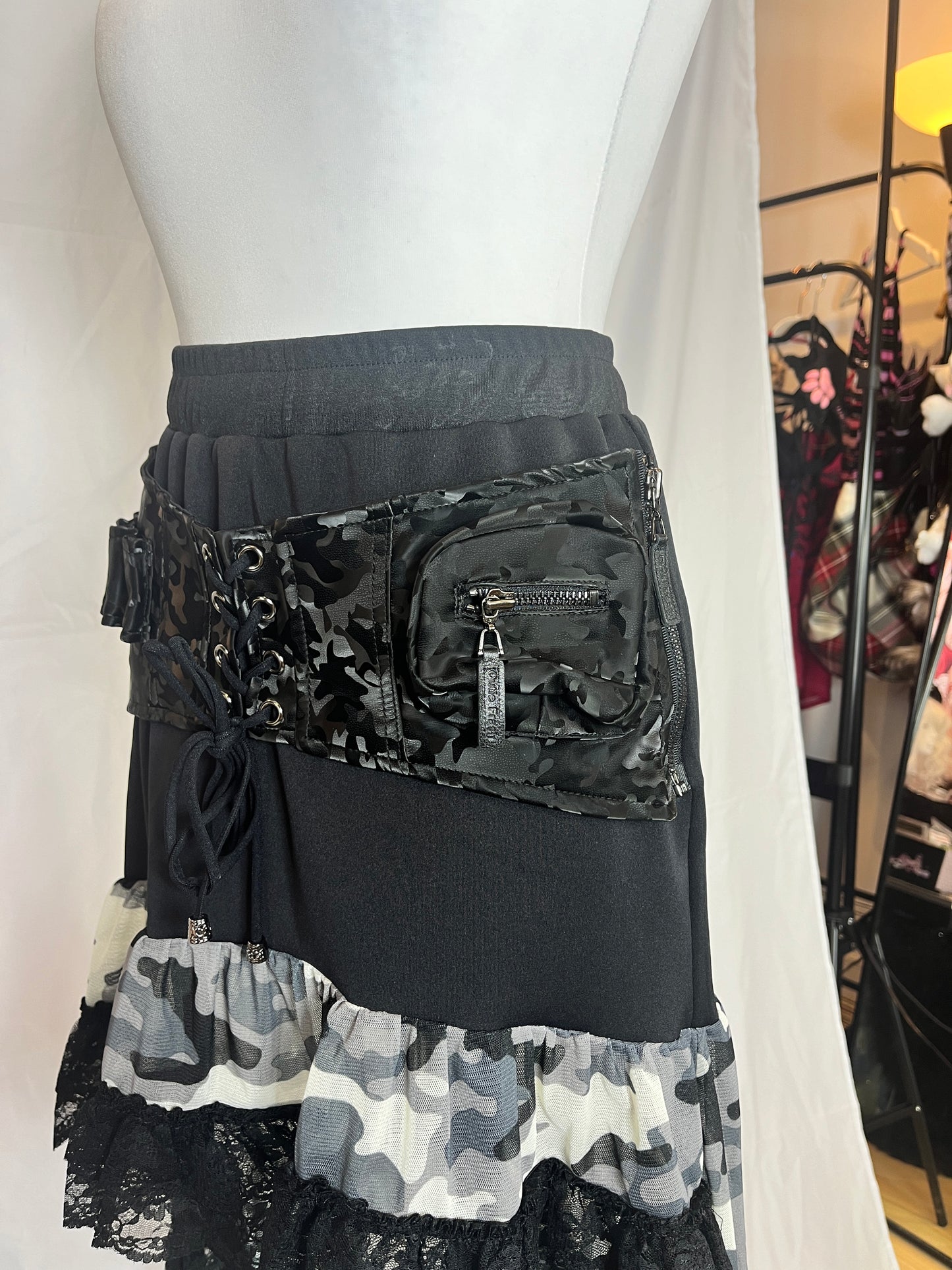 Qutie Frash Camouflage Print Lace Skirt