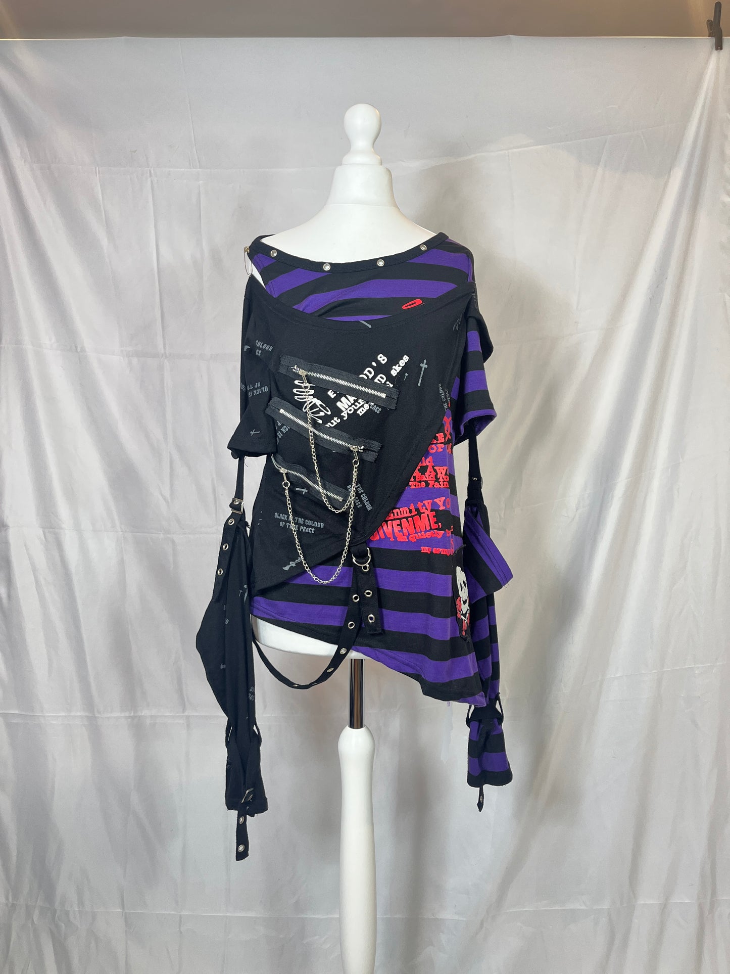 Addictrap Destructive 2-Layers Stripe Top