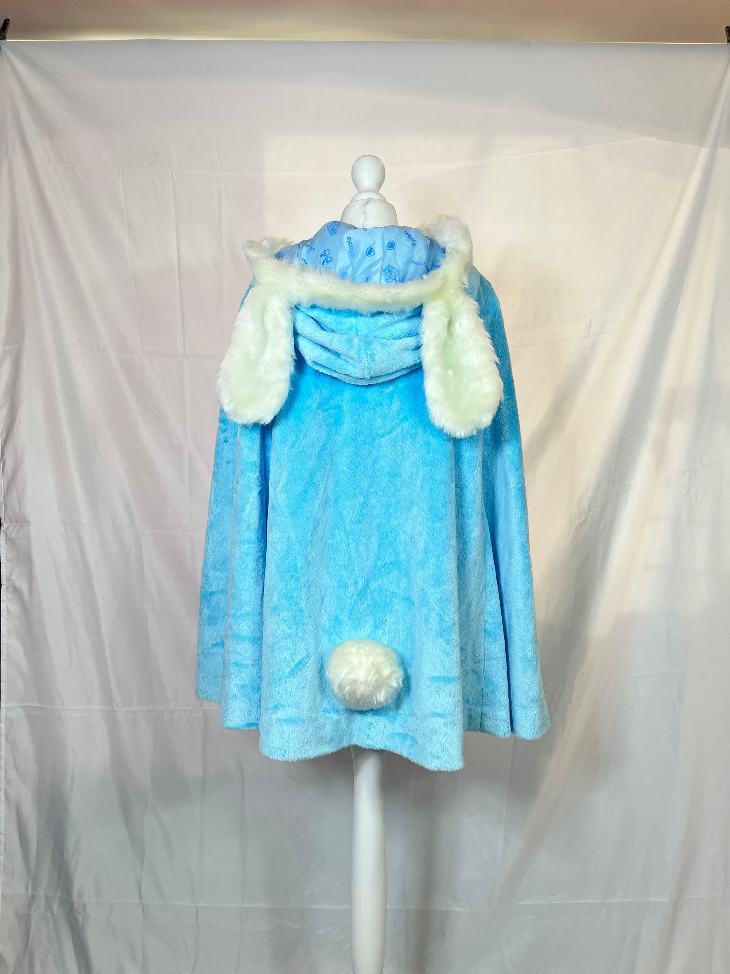 Maxicimam Fluffy Bunny Hoodie