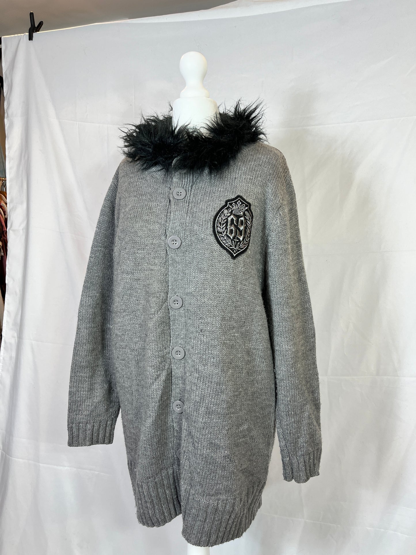 Algonquins Fur Collar Button Up Cardigan
