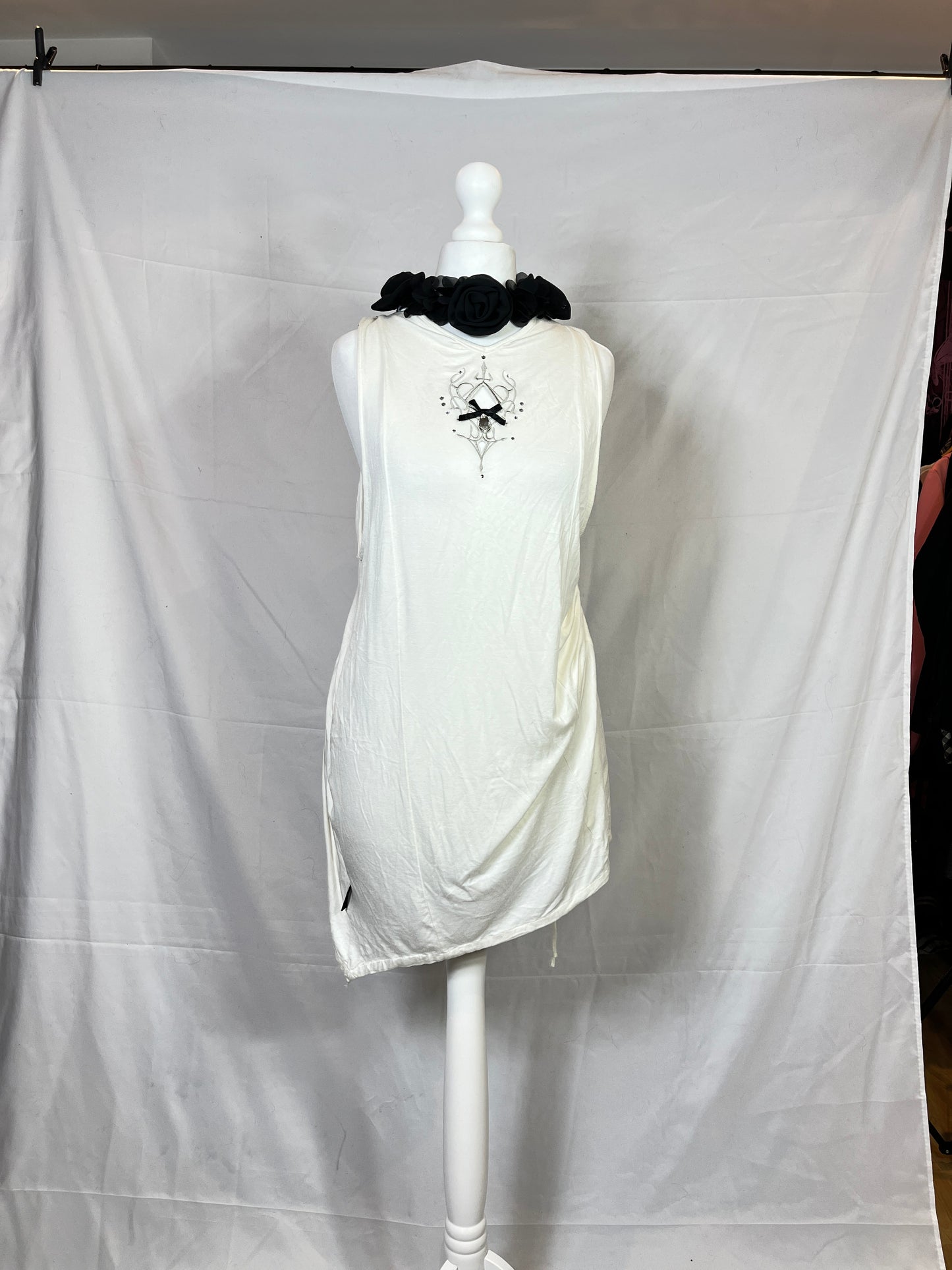 OZZ Croce Rose Scarf Ruffle Vest