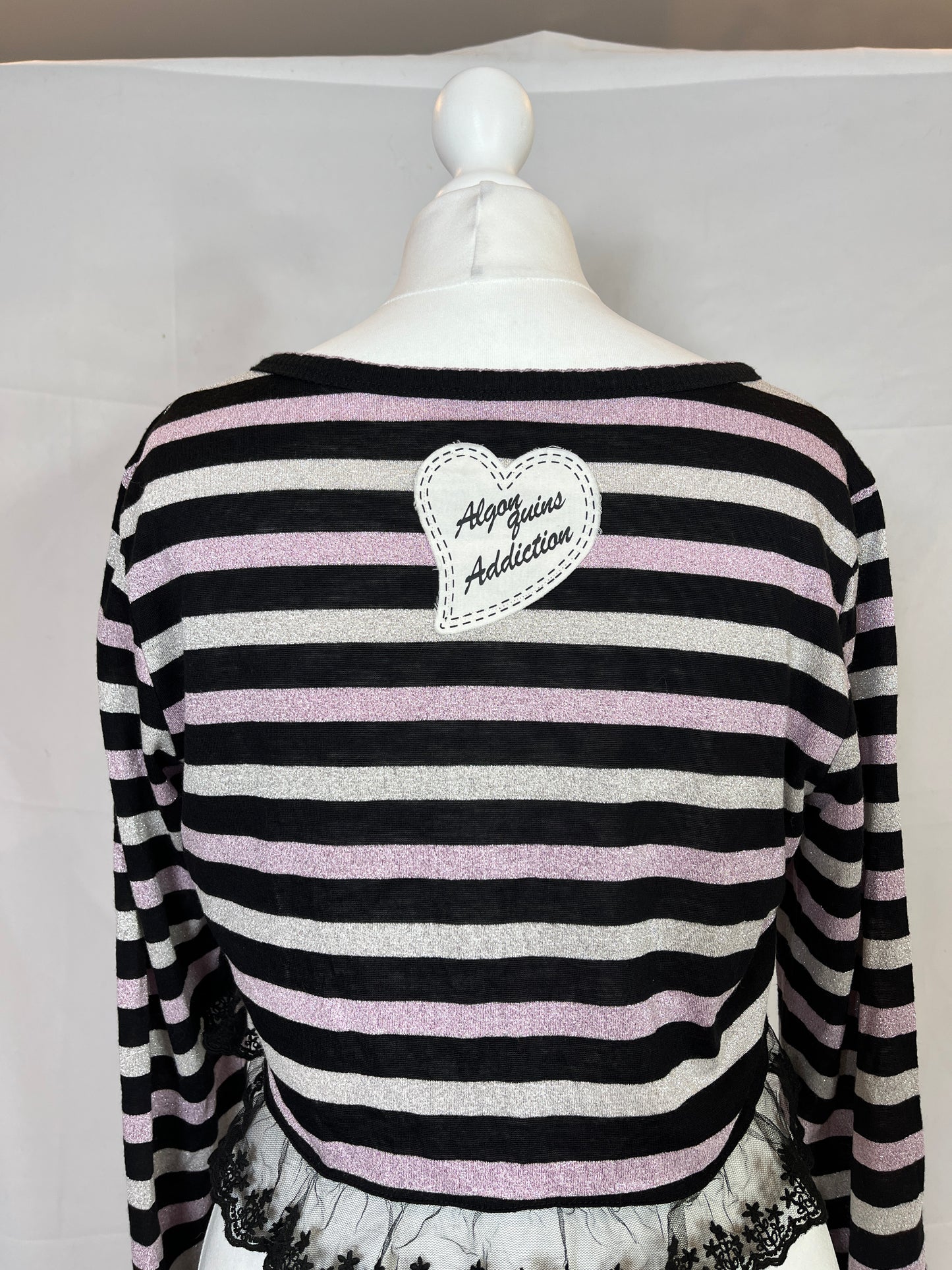 Algonquins Stripe Longsleeves Bow Crop Top
