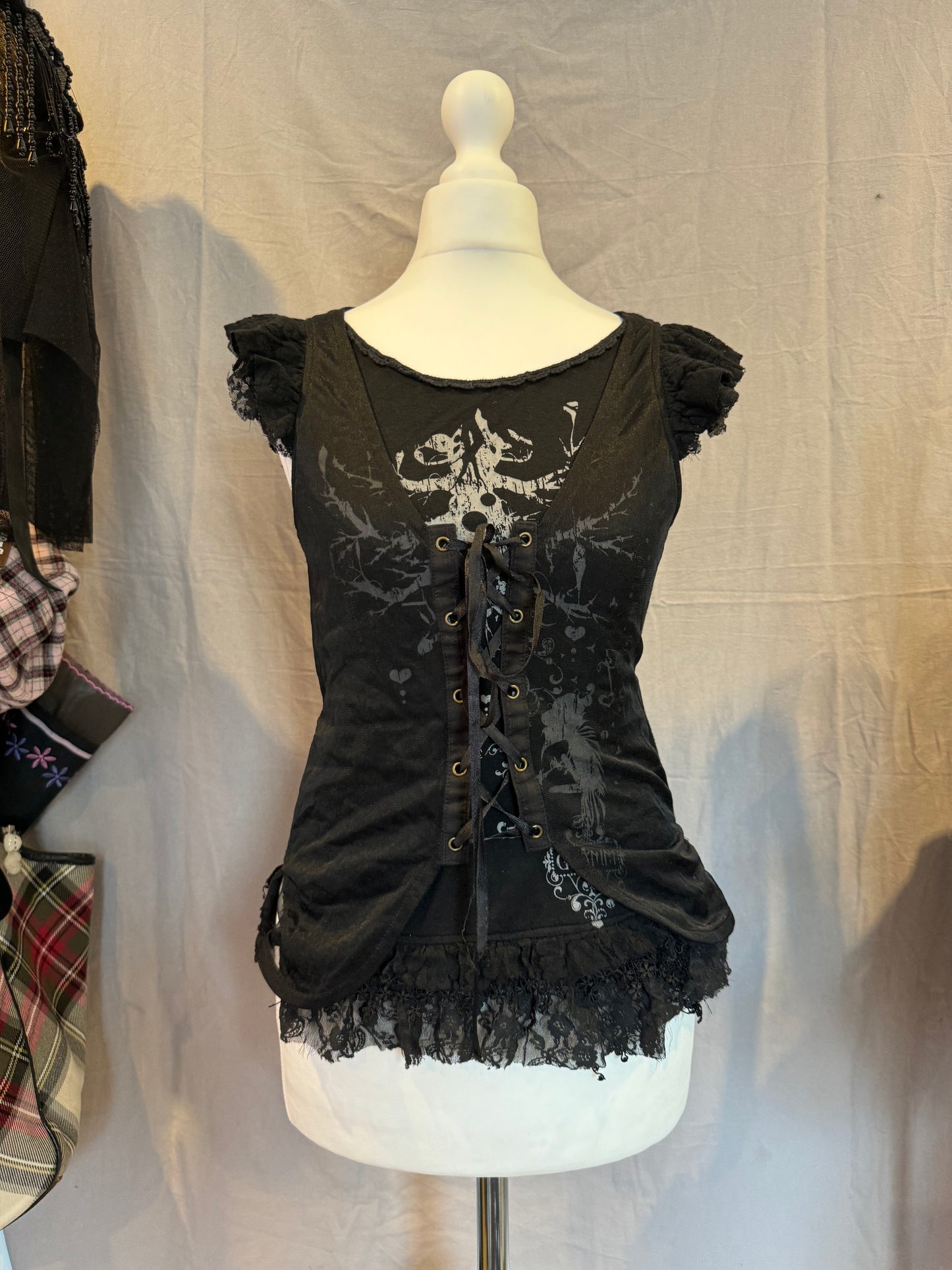Gramm 2-Layers Lace Tank Top