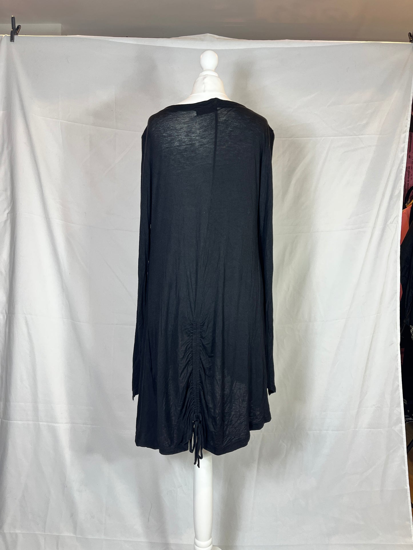 Sixh Black Long Sleeves Button Up