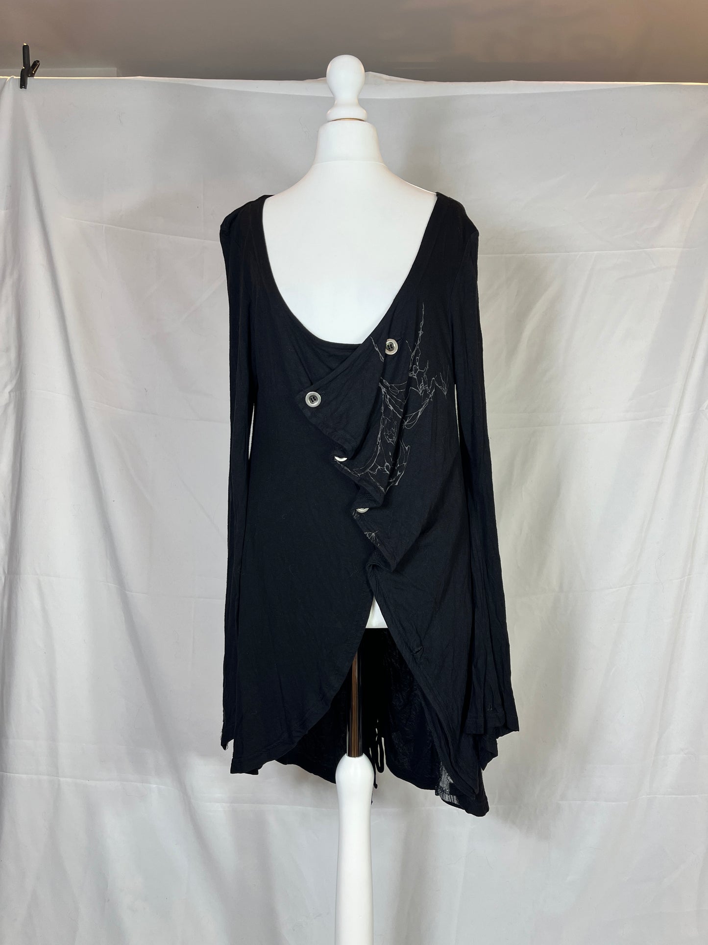 Sixh Black Long Sleeves Button Up