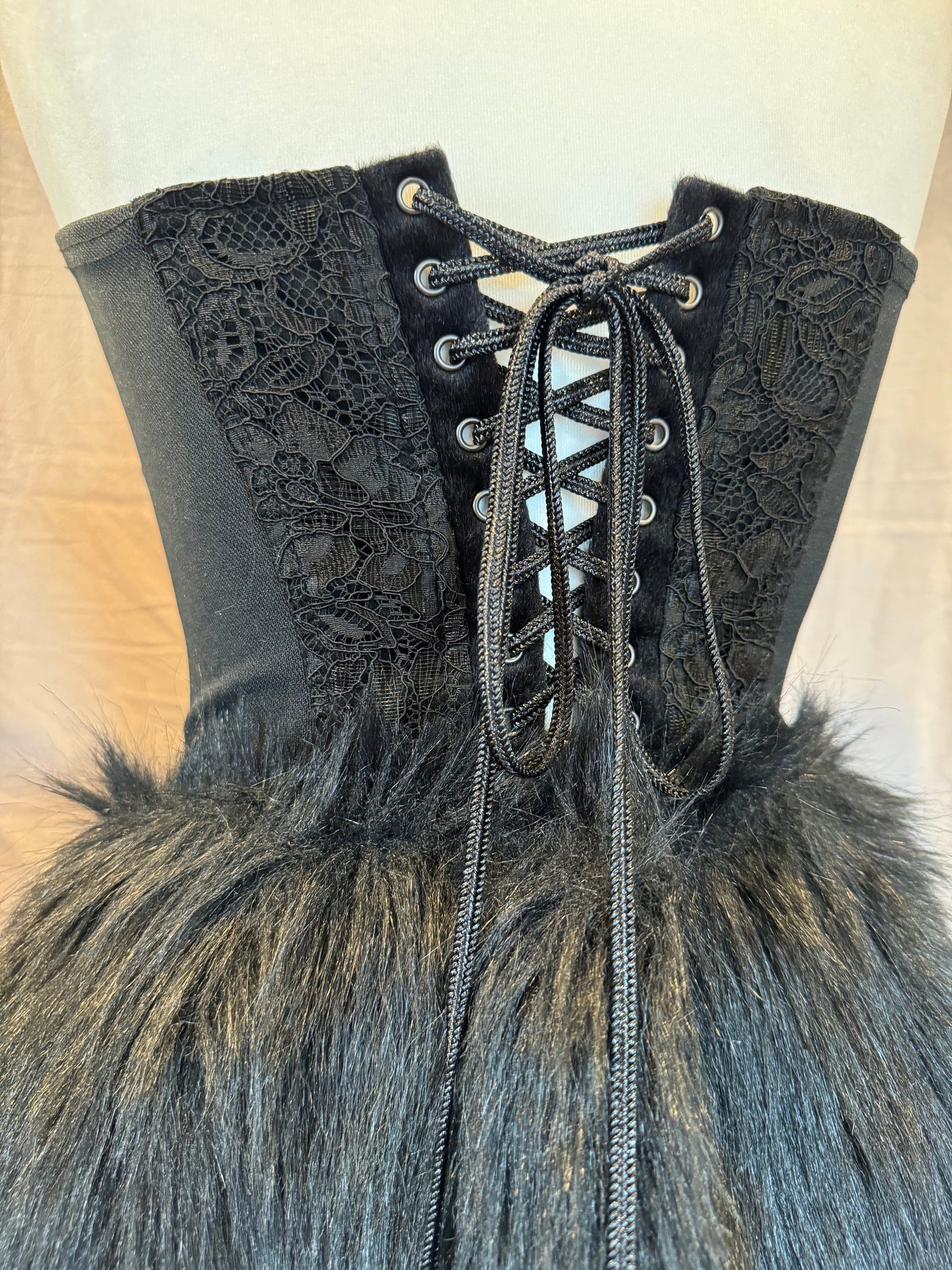 alice auaa Fur Corset