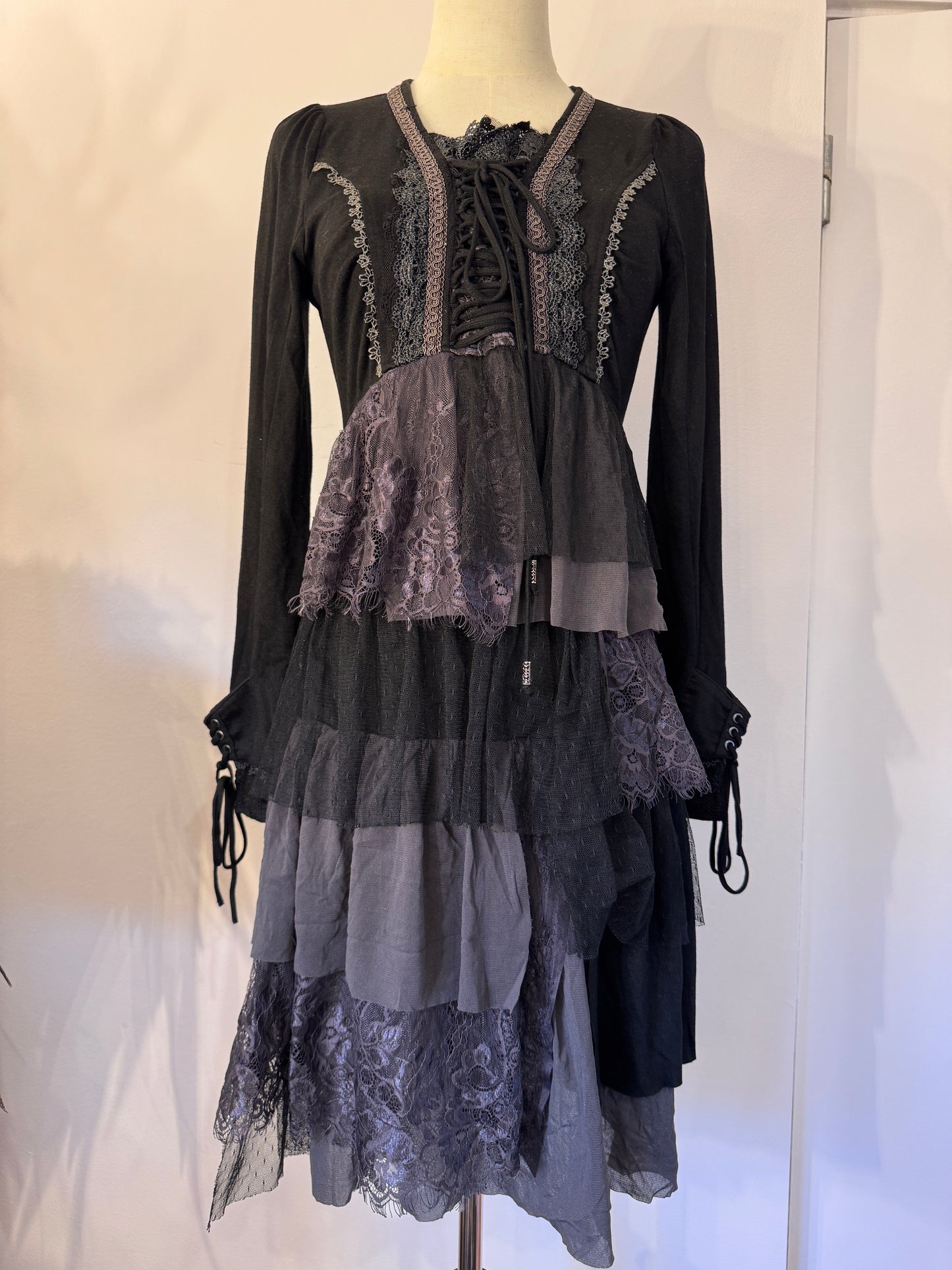 OZZ ON Multi-Layers Lace and Ruffle Dress