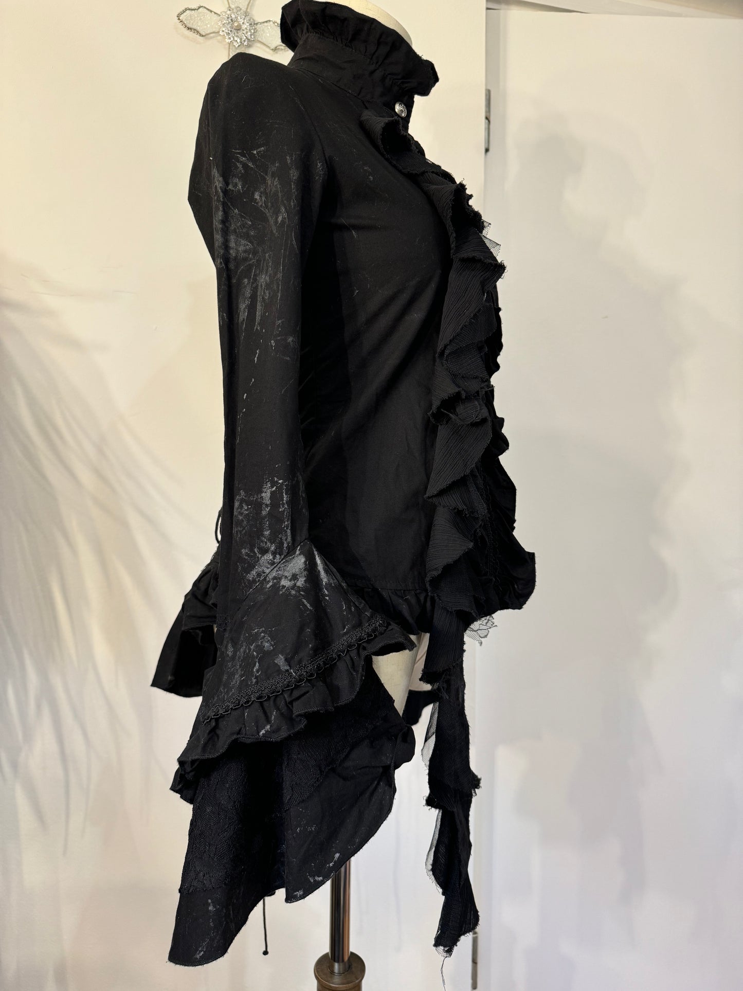 Dark Red Rum Hime-Sleeves Ruffle Button-Up