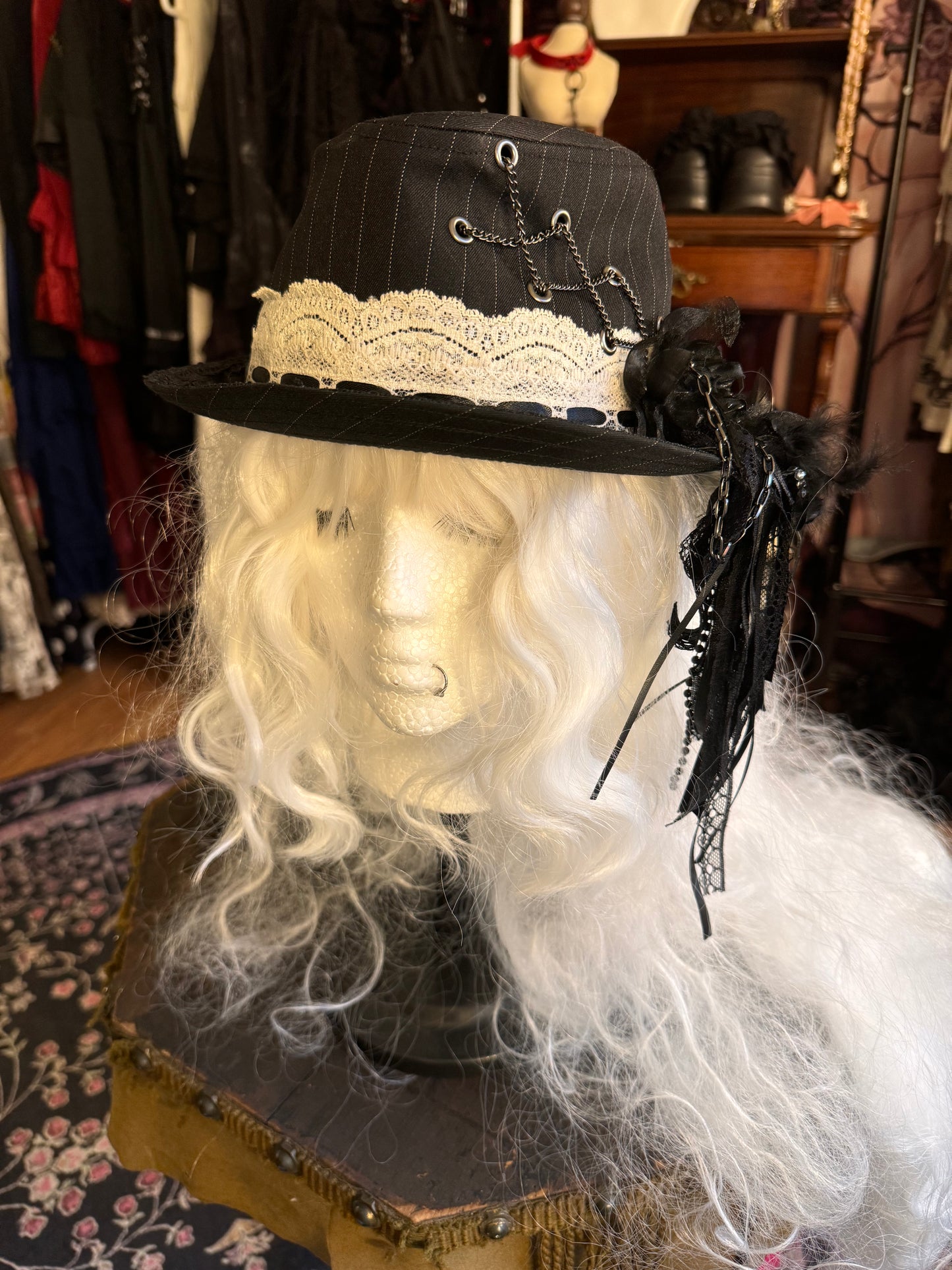 h.Naoto Lace Top Hat